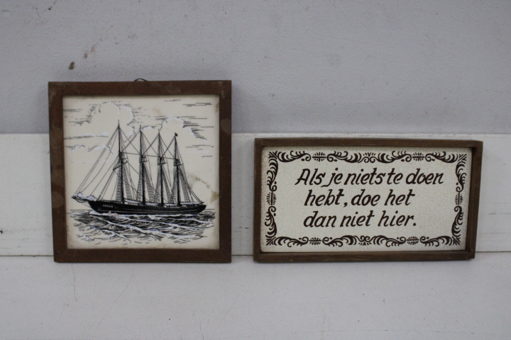 Set van 9 siertegels met tekst en afbeelding – foto 5 – kavel bij GSD Auctions, Zoeterwoude