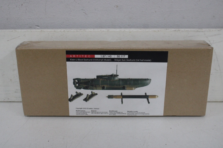 Twee keer modelbouw kit duikboot – foto 4 – kavel bij GSD Auctions, Zoeterwoude