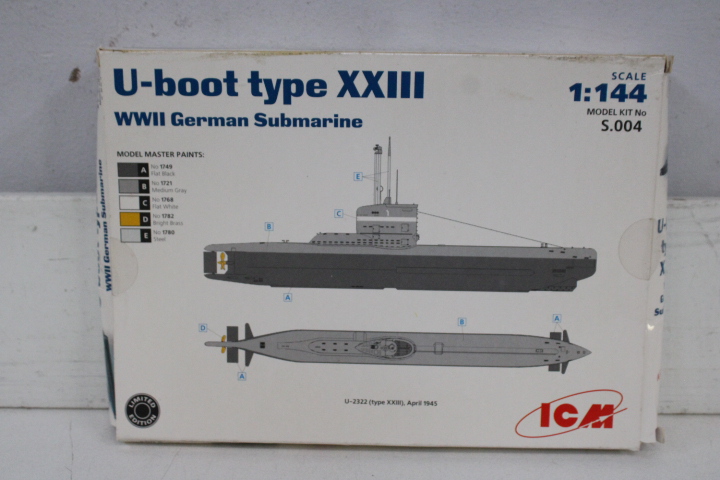 Twee keer modelbouw kit duikboot – foto 8 – kavel bij GSD Auctions, Zoeterwoude