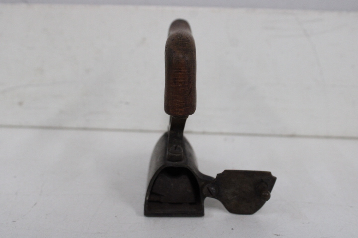 Set van 4 oude strijkijzers – foto 7 – kavel bij GSD Auctions, Zoeterwoude