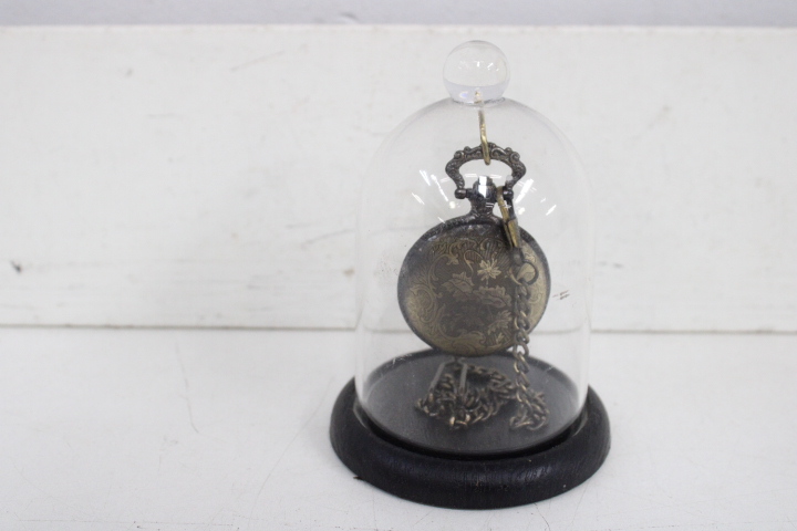 Antieke zakhorloge onder glazen stolp – foto 6 – kavel bij GSD Auctions, Zoeterwoude