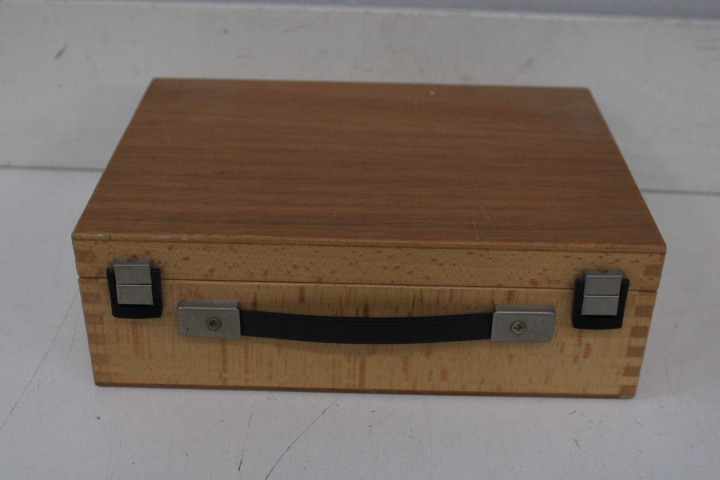 Set jeu de boules in houten kist – foto 11 – kavel bij GSD Auctions, Zoeterwoude