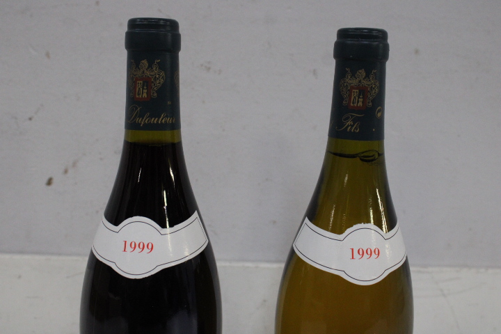 Set van zes verschillende wijnflessen – foto 18 – kavel bij GSD Auctions, Zoeterwoude