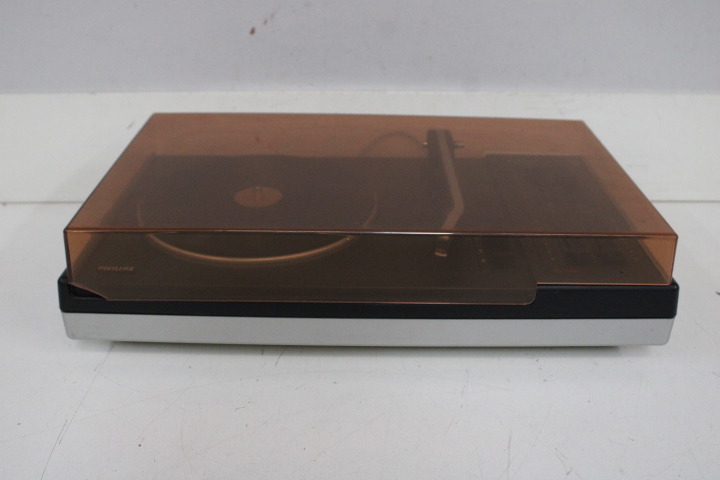 Philips Platenspeler met Bruine Afdekking – foto 4 – kavel bij GSD Auctions, Zoeterwoude