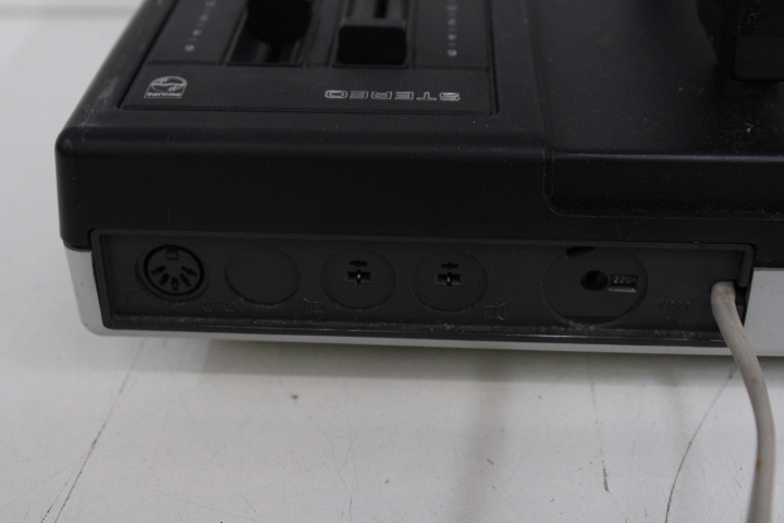 Philips Platenspeler met Bruine Afdekking – foto 16 – kavel bij GSD Auctions, Zoeterwoude