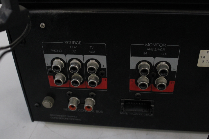 Philips CD speler en versterker set – foto 16 – kavel bij GSD Auctions, Zoeterwoude