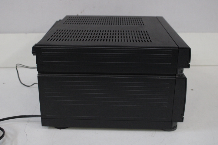 Philips CD speler en versterker set – foto 19 – kavel bij GSD Auctions, Zoeterwoude