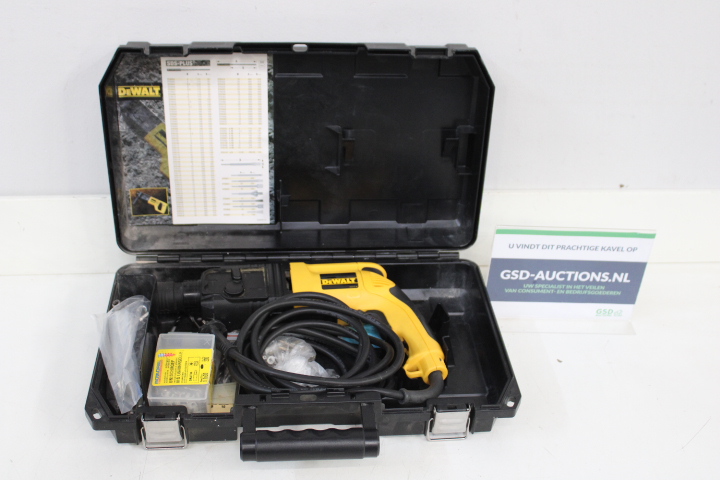 DeWalt elektrische klopboormachinie met koffer – kavel bij GSD Auctions, Zoeterwoude
