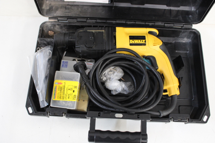 DeWalt elektrische klopboormachinie met koffer – foto 4 – kavel bij GSD Auctions, Zoeterwoude