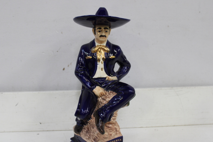 Gran Reserva Tequila El Charro fles in vormen beeld – foto 6 – kavel bij GSD Auctions, Zoeterwoude