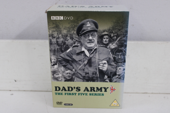 Dad's Army DVD box sets en losse DVD – foto 11 – kavel bij GSD Auctions, Zoeterwoude