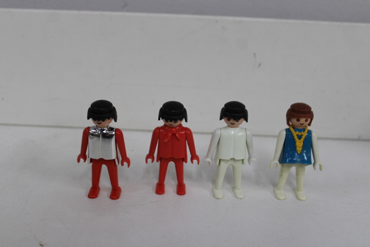 Diverse Playmobil figuren en accessoires – foto 10 – kavel bij GSD Auctions, Zoeterwoude