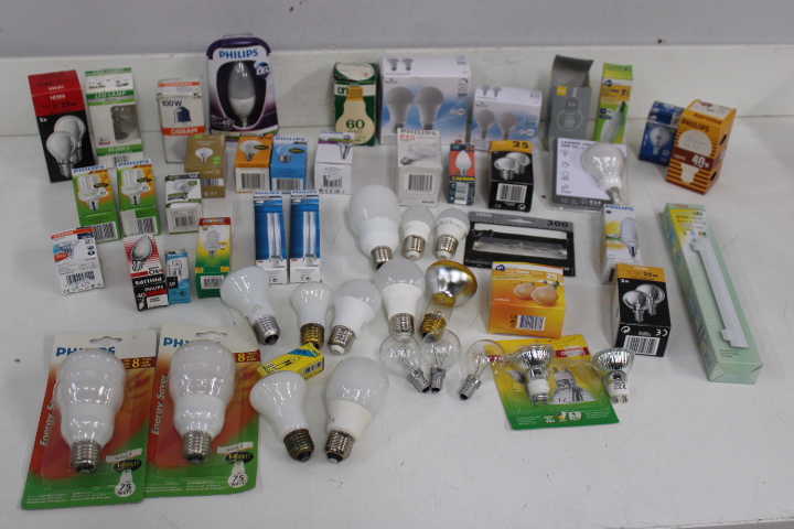 Diverse LED en spaarlampen assorti – foto 4 – kavel bij GSD Auctions, Zoeterwoude