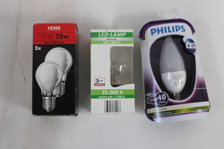 Diverse LED en spaarlampen assorti – foto 15 – kavel bij GSD Auctions, Zoeterwoude