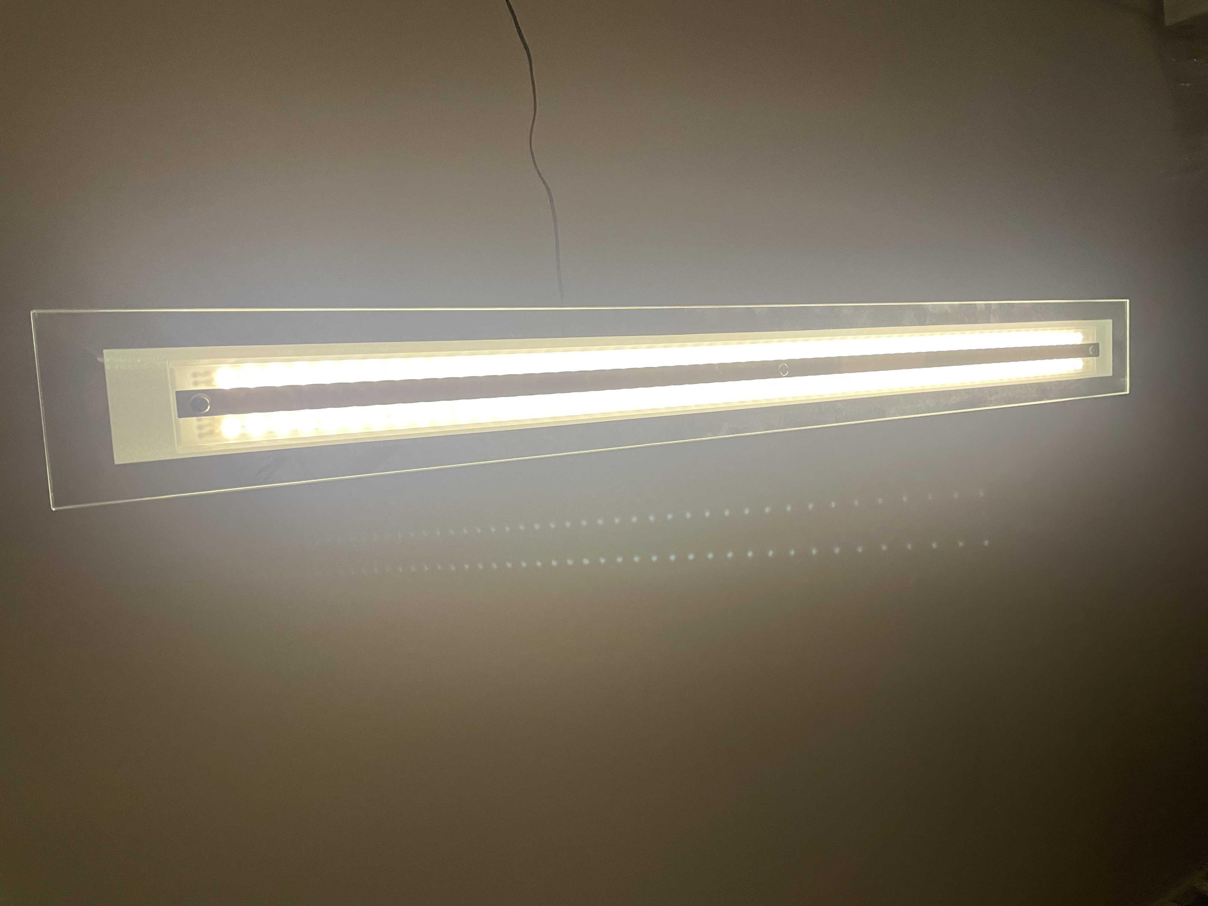 Led-plafondlampen met lange platte glas (nieuw in doos) – foto 13 – kavel bij GSD Auctions, Zoeterwoude