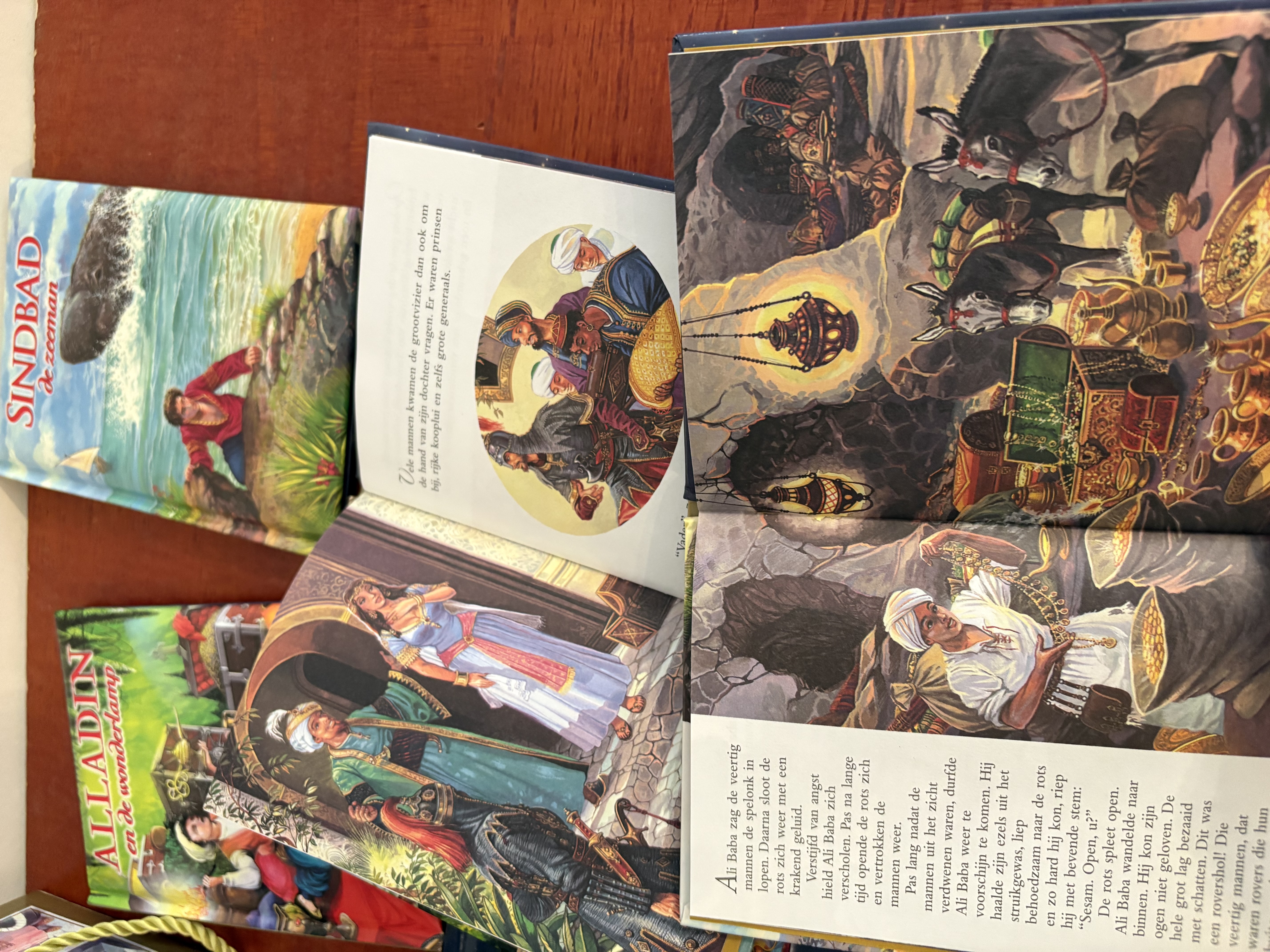 Sprookjes boeken in speciale verzamel box – foto 10 – kavel bij GSD Auctions, Zoeterwoude