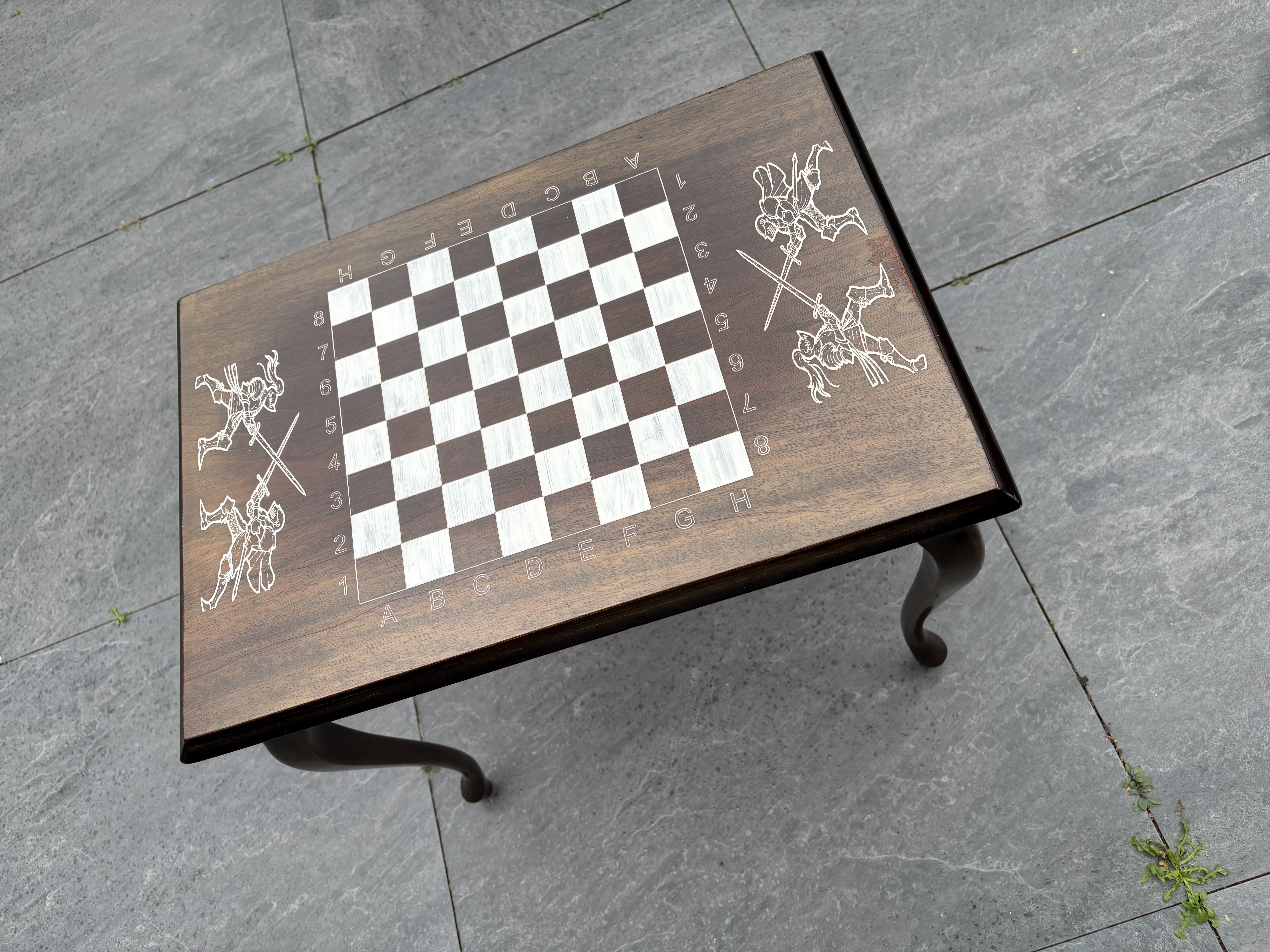Schaakspel op tafel (nummer 7) – foto 20 – kavel bij GSD Auctions, Zoeterwoude