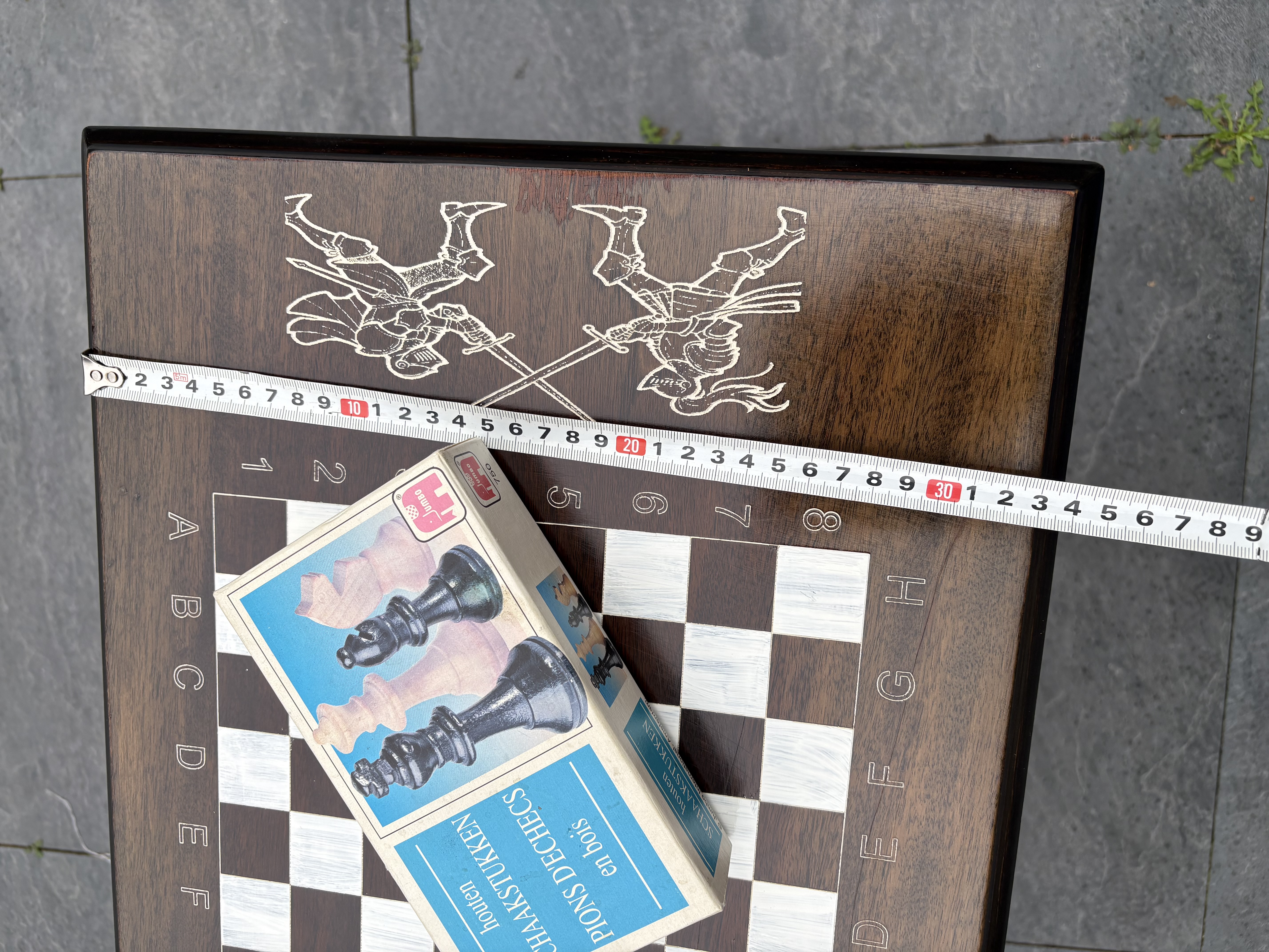 Schaakspel op tafel (nummer 7) – foto 14 – kavel bij GSD Auctions, Zoeterwoude