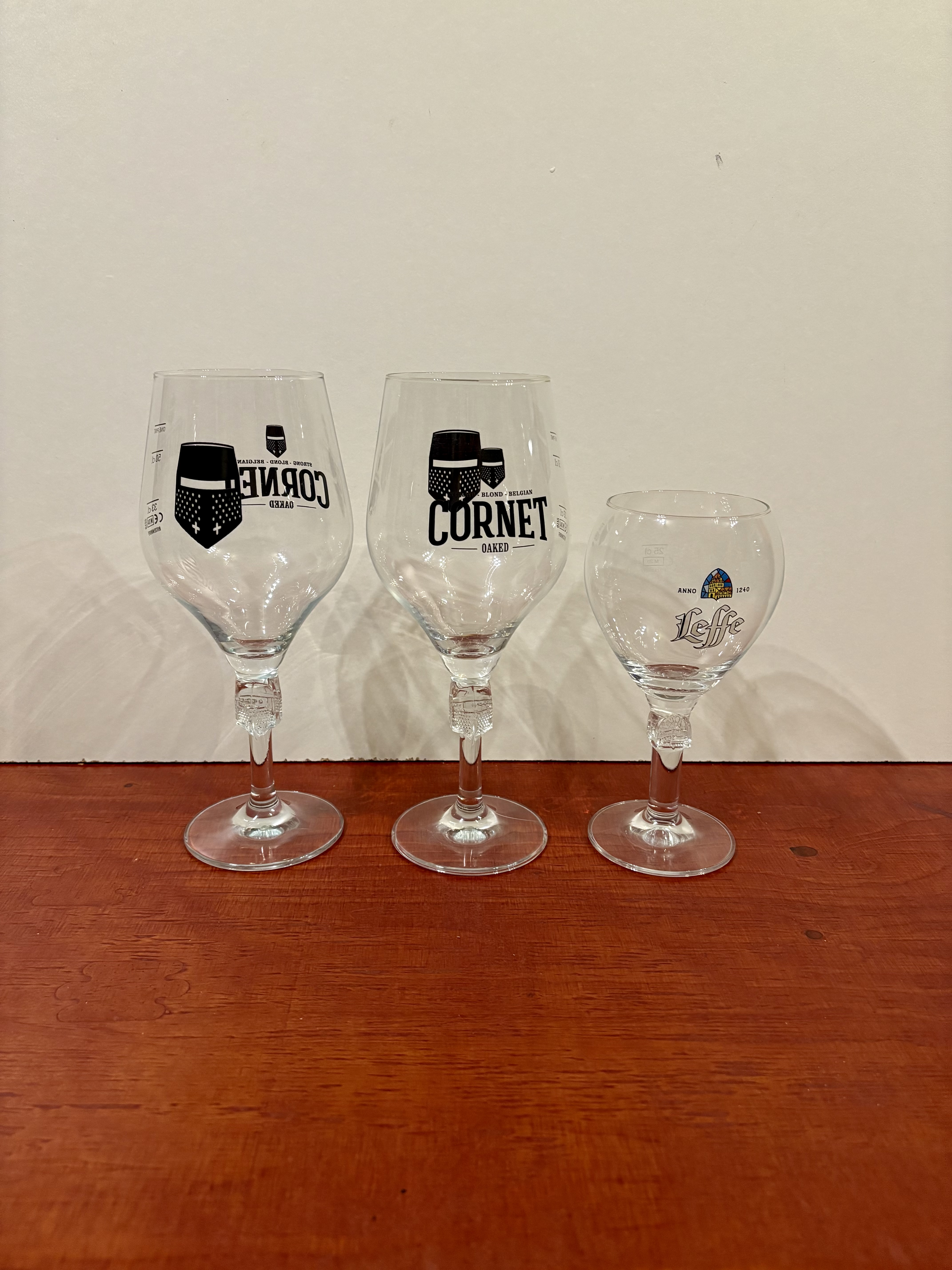 Bier glazen "2x CORNET" en een LEFFE – foto 2 – kavel bij GSD Auctions, Zoeterwoude