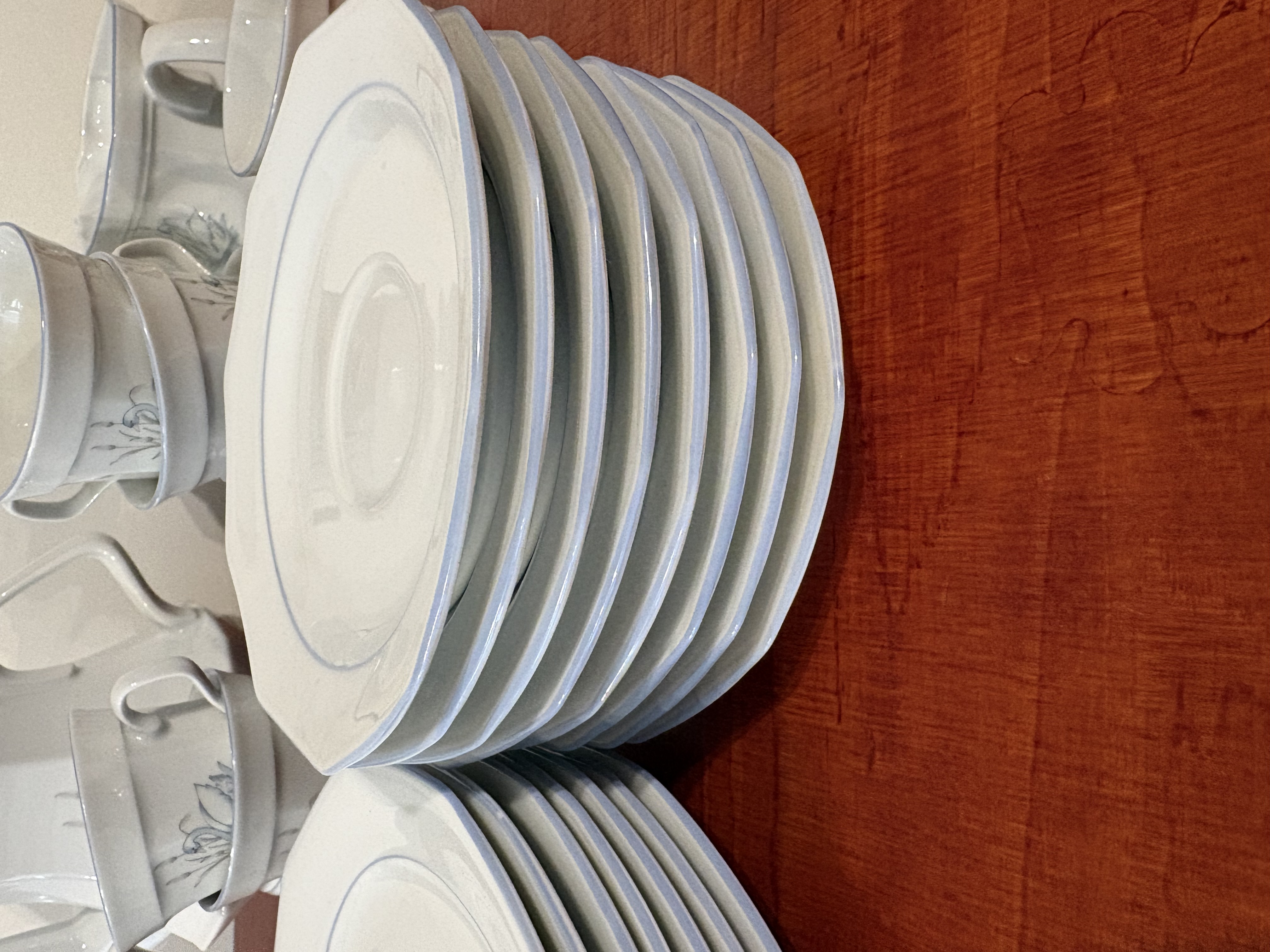 Porseleinen 8 persoons servies Zwan "Bavaria" – foto 17 – kavel bij GSD Auctions, Zoeterwoude