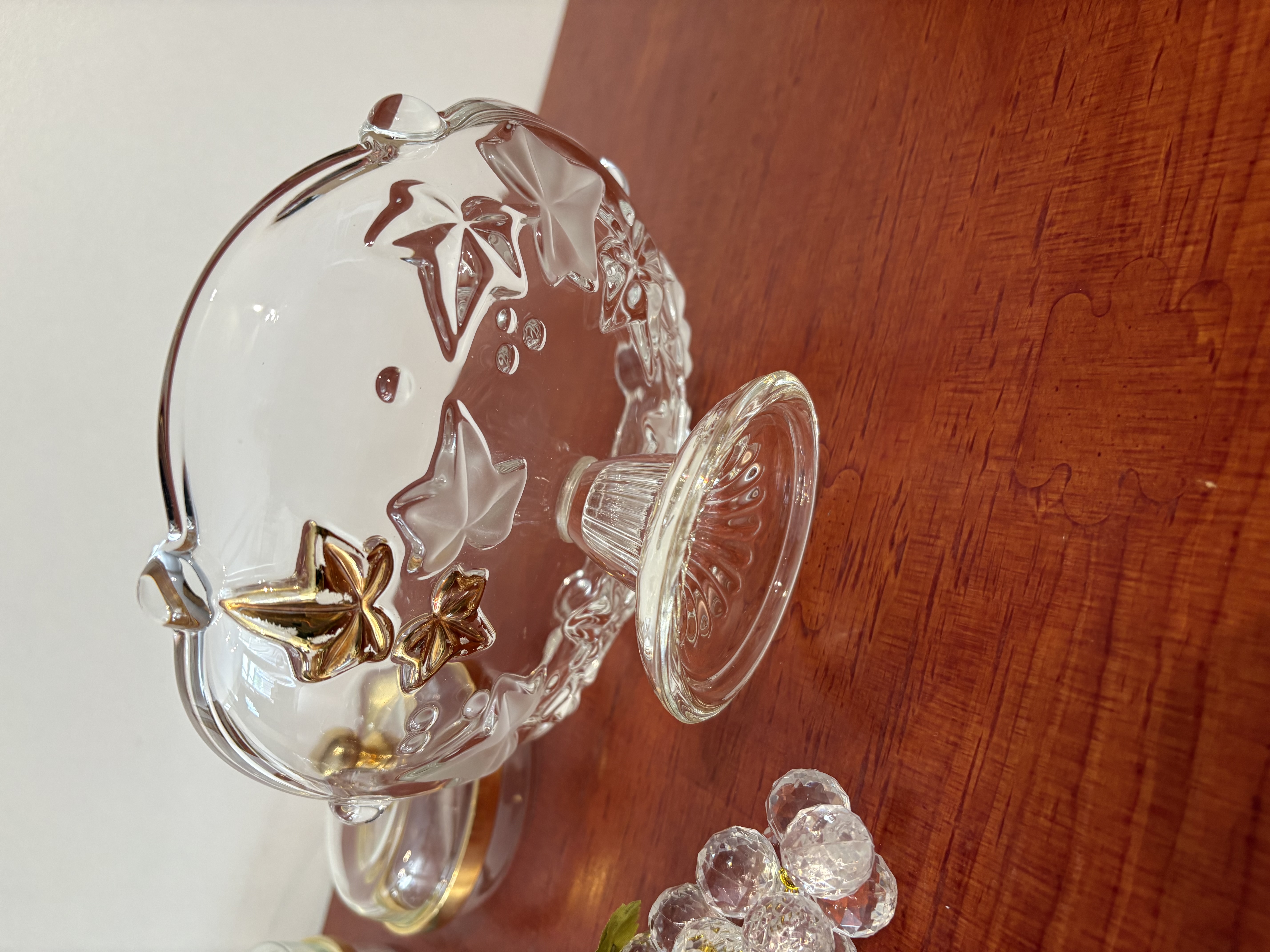 Elegante glazen snoep poten met druiven – foto 12 – kavel bij GSD Auctions, Zoeterwoude