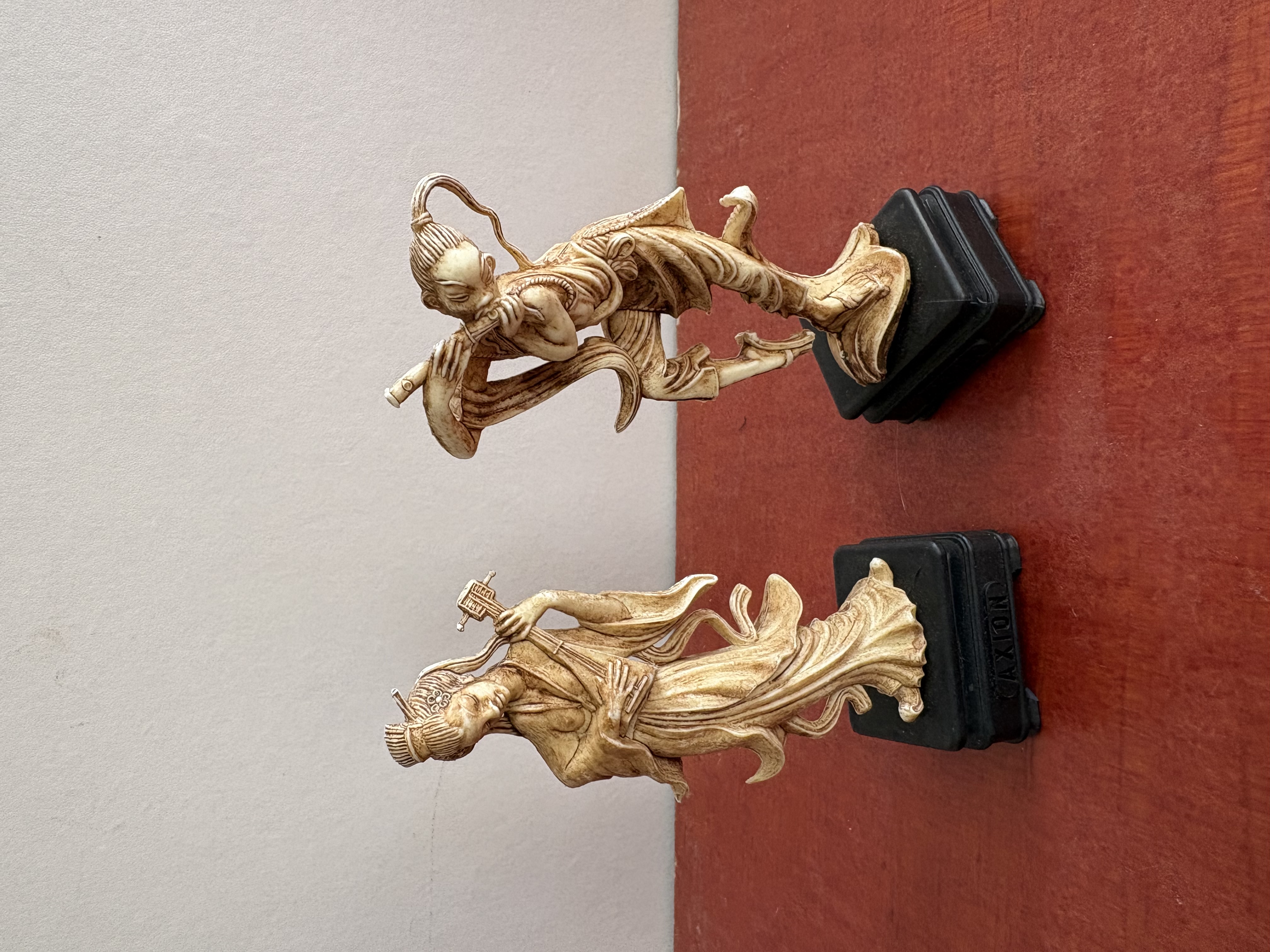 Miniaturen Chinese beeldjes plastic – foto 11 – kavel bij GSD Auctions, Zoeterwoude
