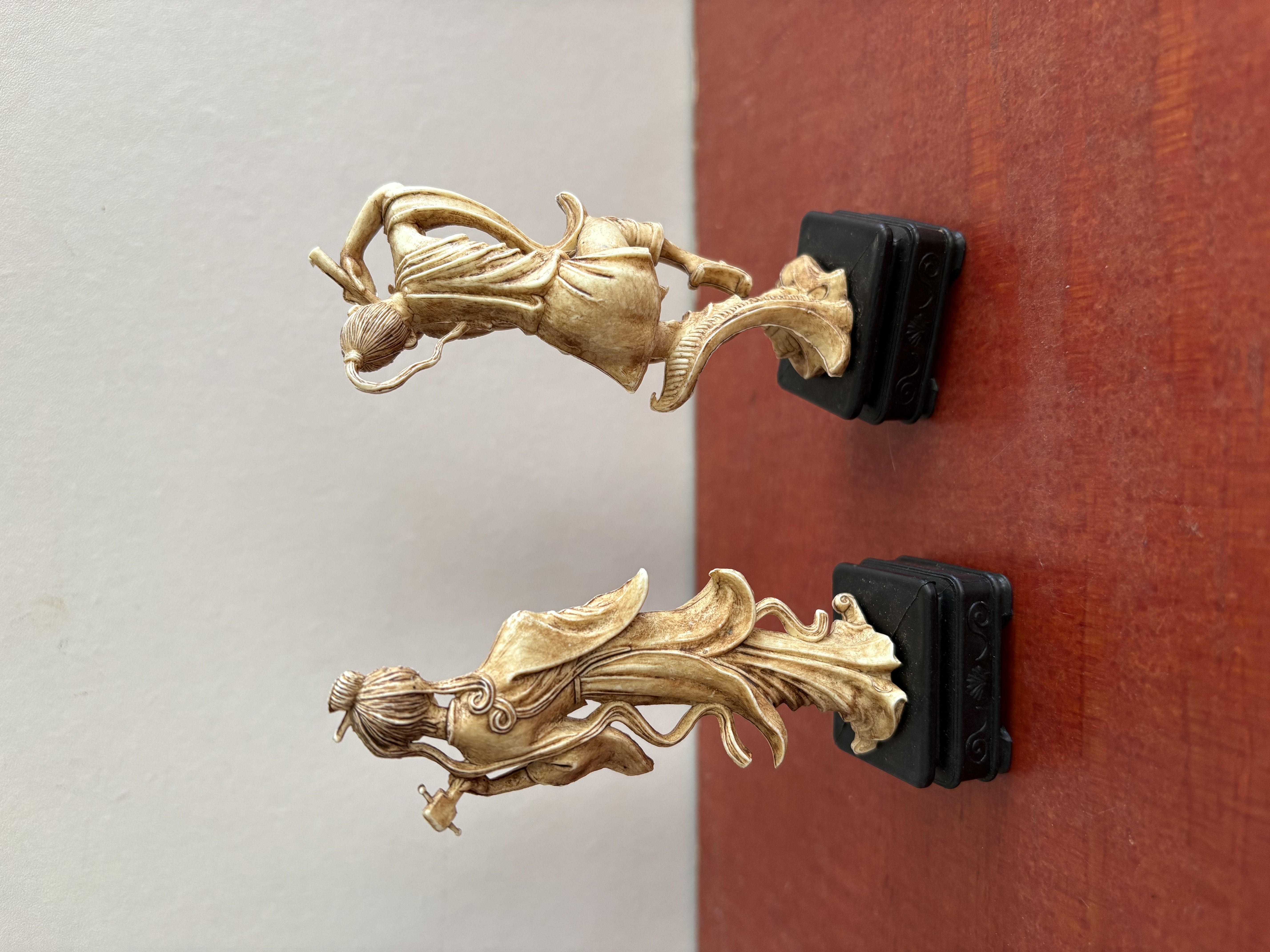 Miniaturen Chinese beeldjes plastic – foto 12 – kavel bij GSD Auctions, Zoeterwoude