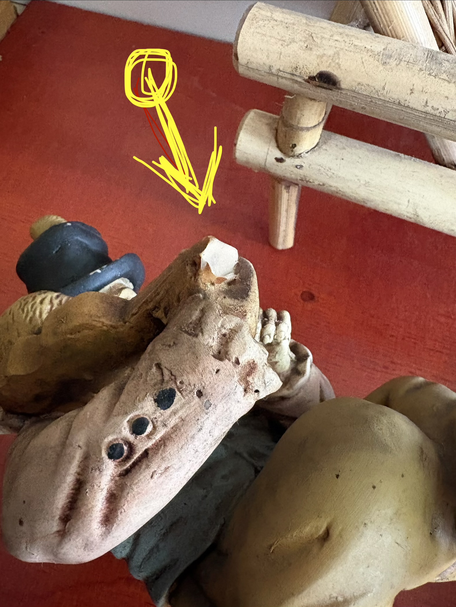 Clowns op de bank kunststof – foto 8 – kavel bij GSD Auctions, Zoeterwoude