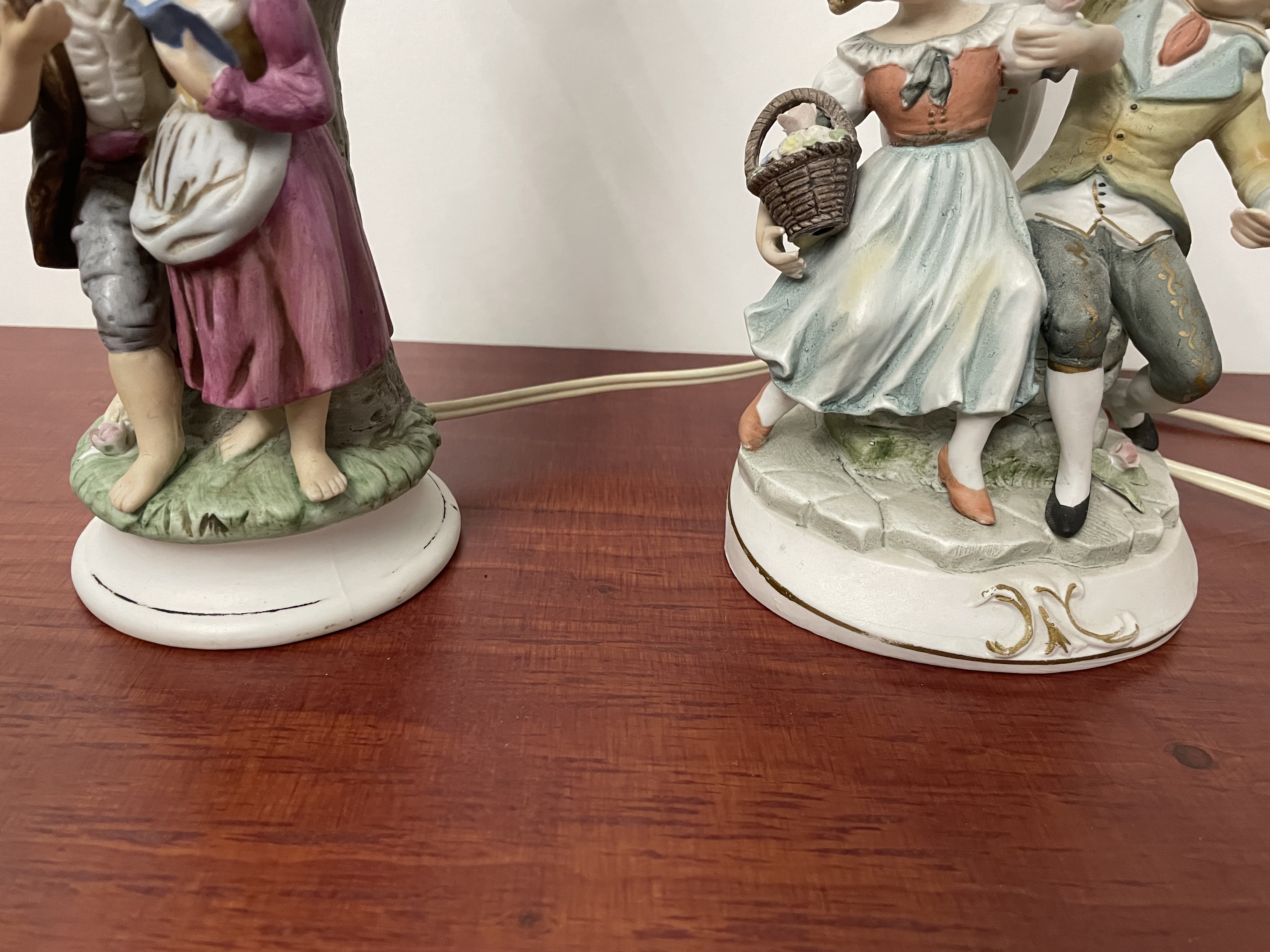 2 kleine tafellamp met lampenkapen van Duitse fabriek – foto 7 – kavel bij GSD Auctions, Zoeterwoude