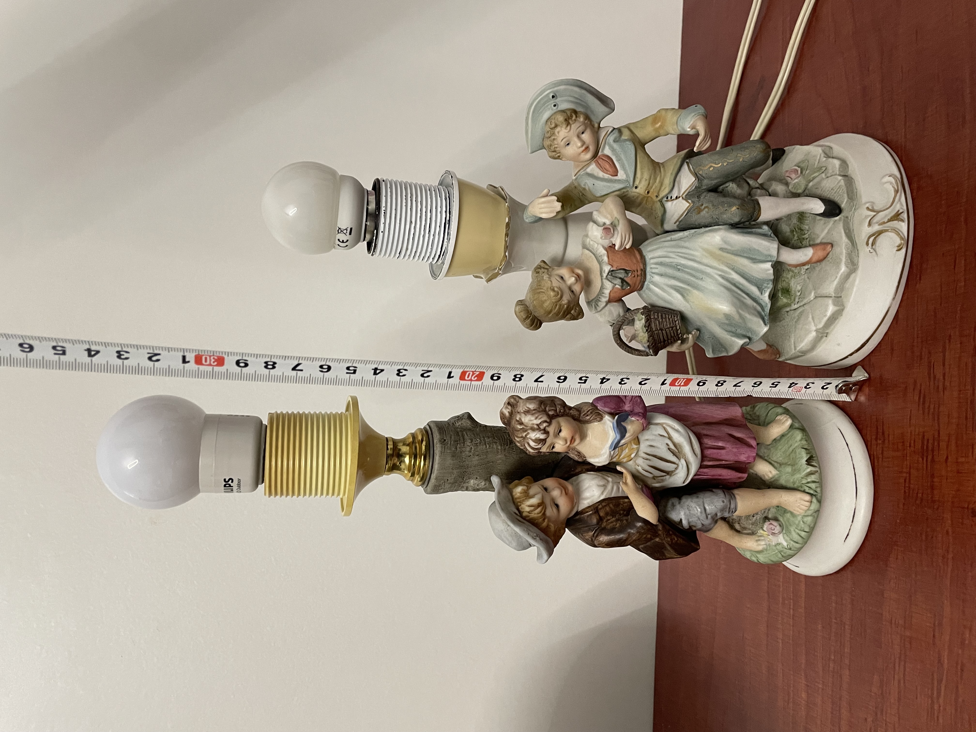 2 kleine tafellamp met lampenkapen van Duitse fabriek – foto 13 – kavel bij GSD Auctions, Zoeterwoude