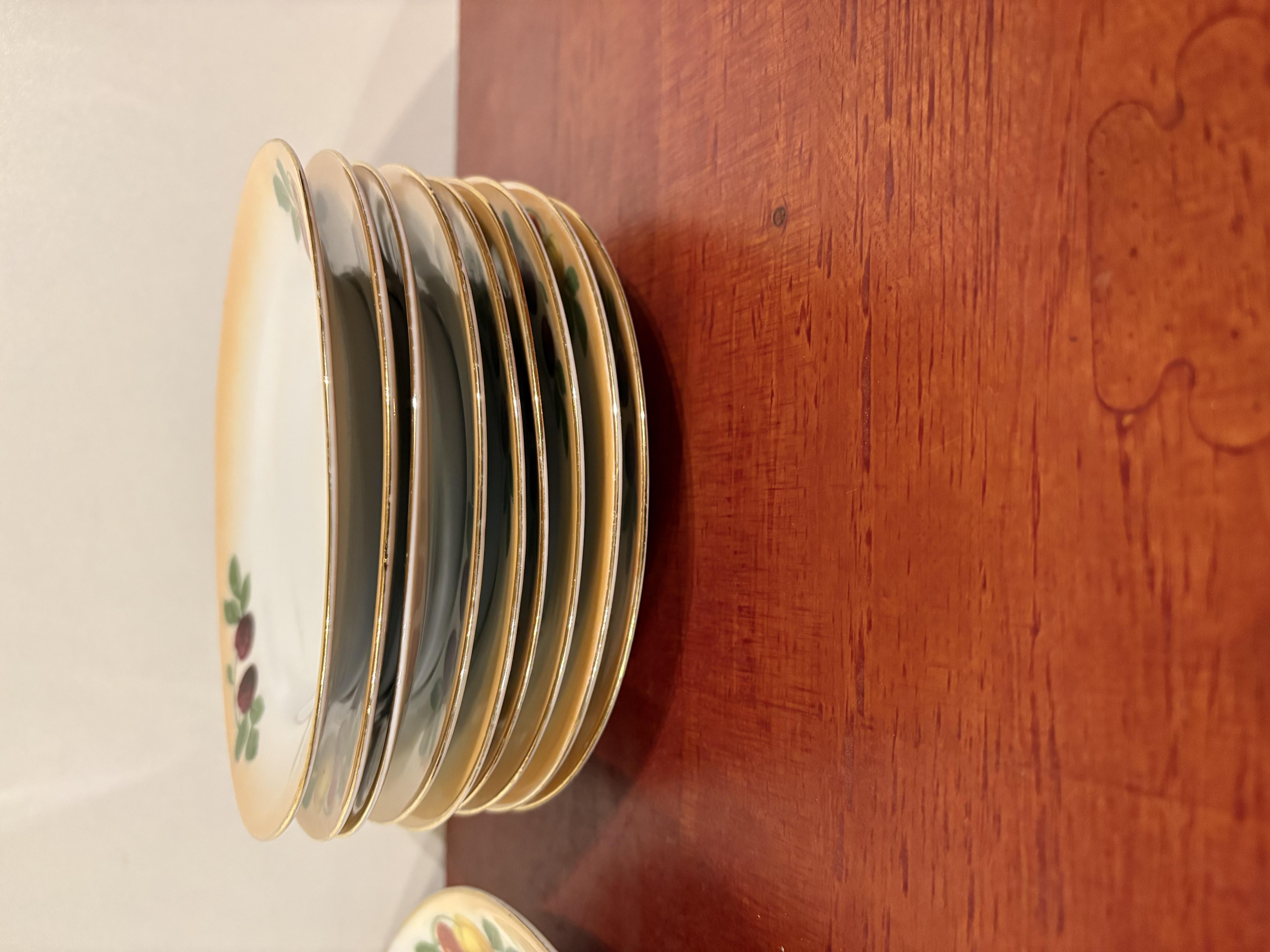 Gebakken porselein servies (Czechoslovakia) – foto 4 – kavel bij GSD Auctions, Zoeterwoude