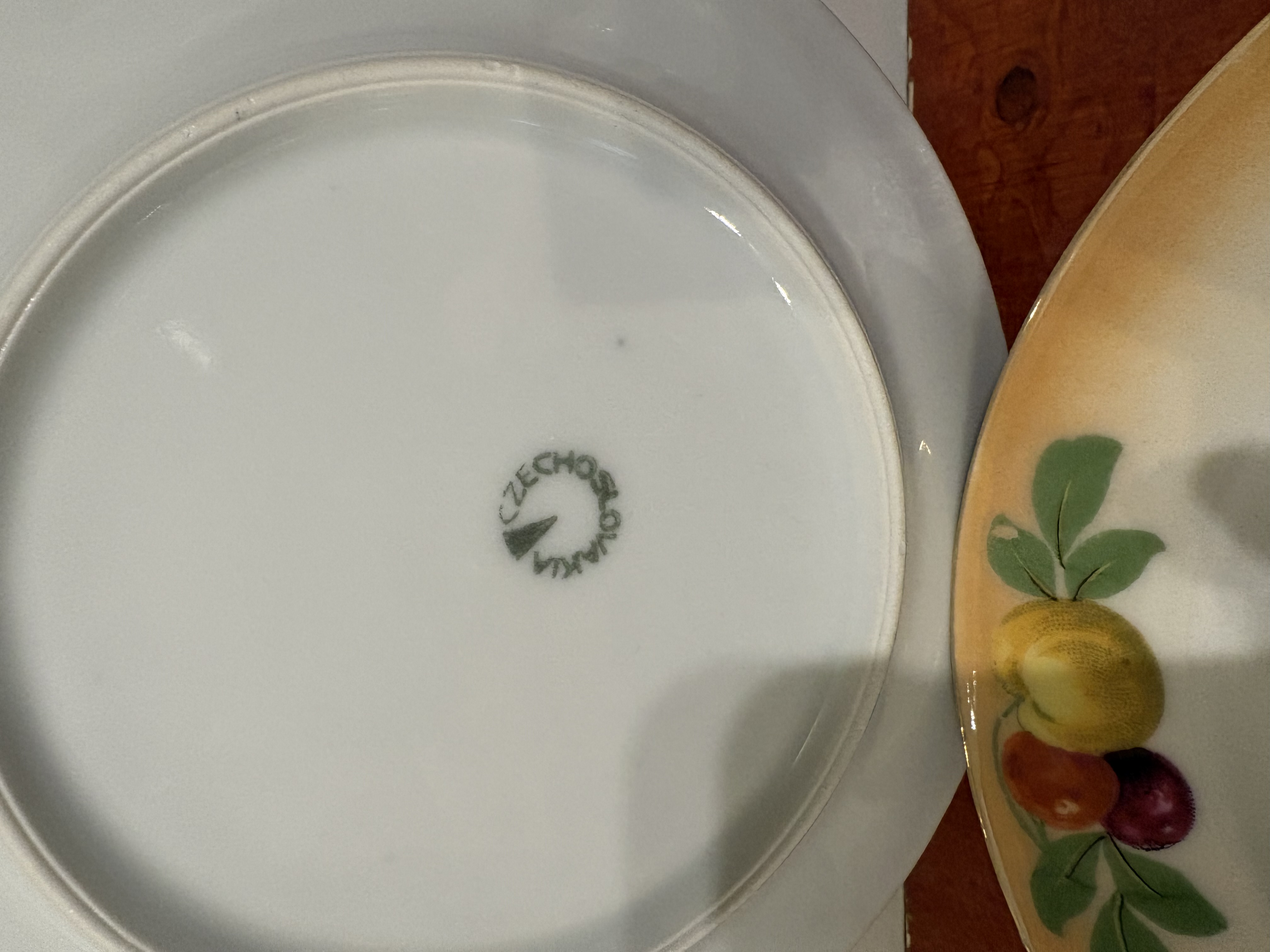 Gebakken porselein servies (Czechoslovakia) – foto 12 – kavel bij GSD Auctions, Zoeterwoude
