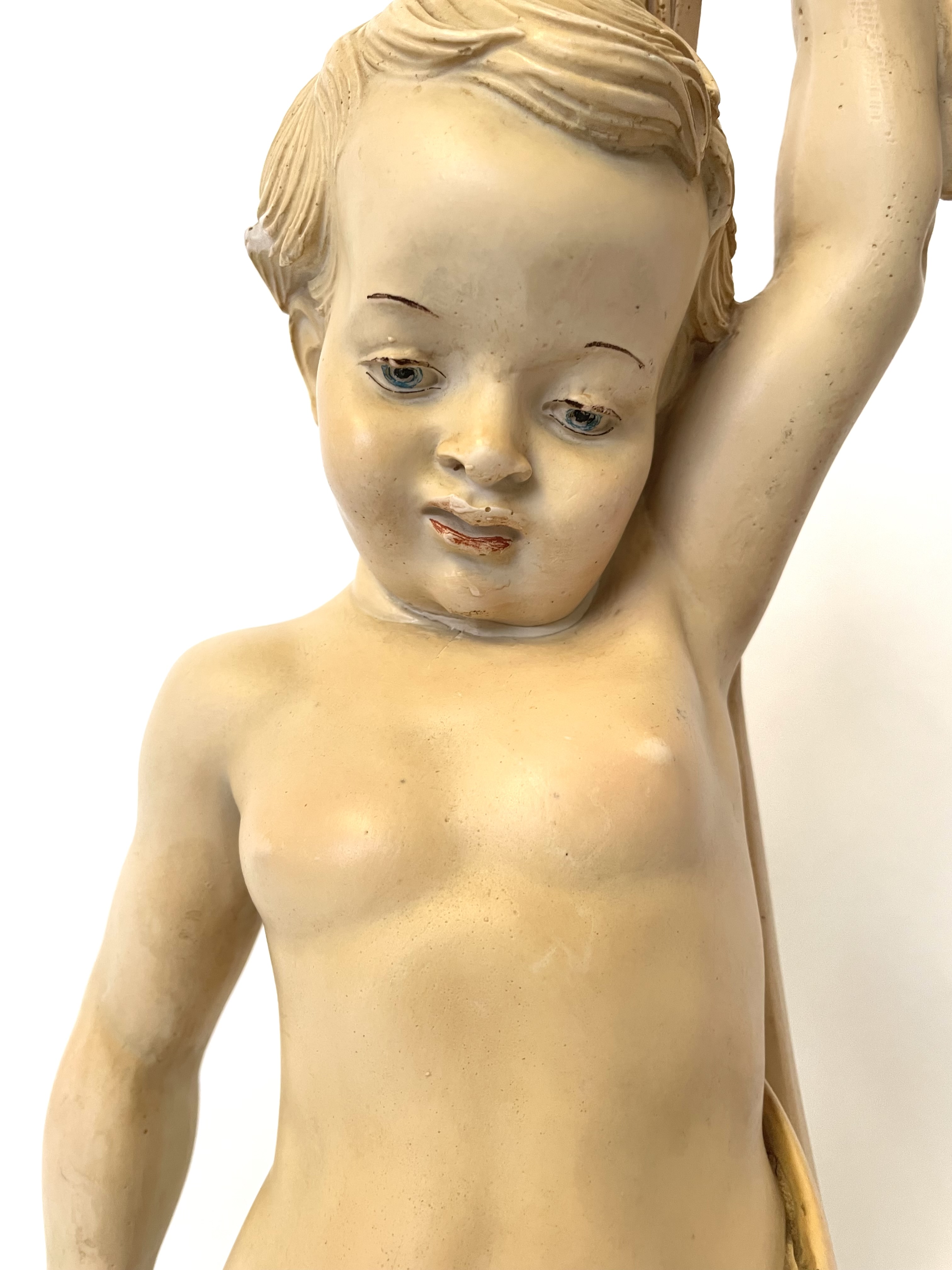 Beeld van een jongen Gesigneerd Capodimonte – foto 12 – kavel bij GSD Auctions, Zoeterwoude