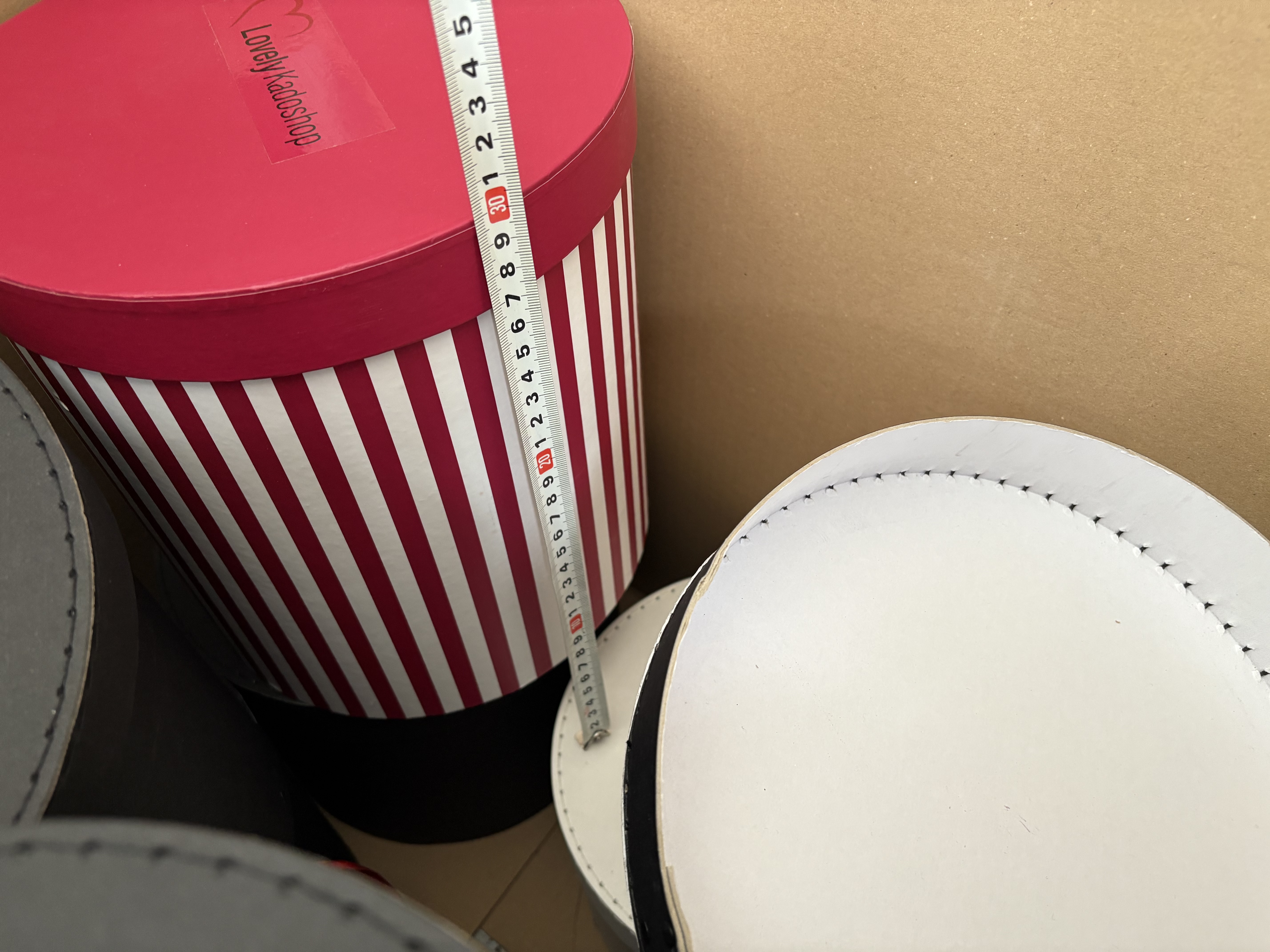 Verassing dozen met deksel – foto 7 – kavel bij GSD Auctions, Zoeterwoude