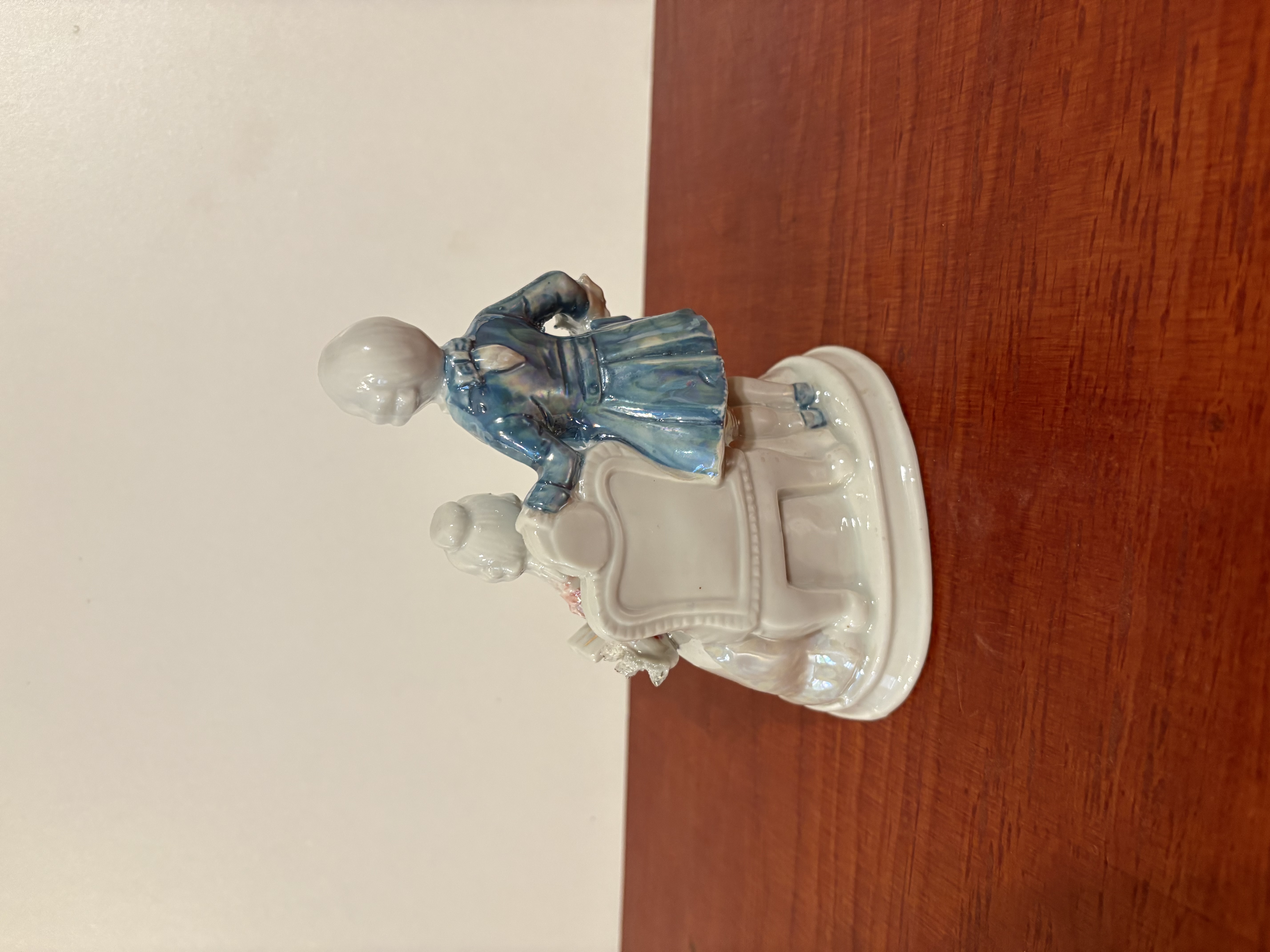 Keramieken Beeldjes Nummer 16 Rococo koppel – foto 6 – kavel bij GSD Auctions, Zoeterwoude