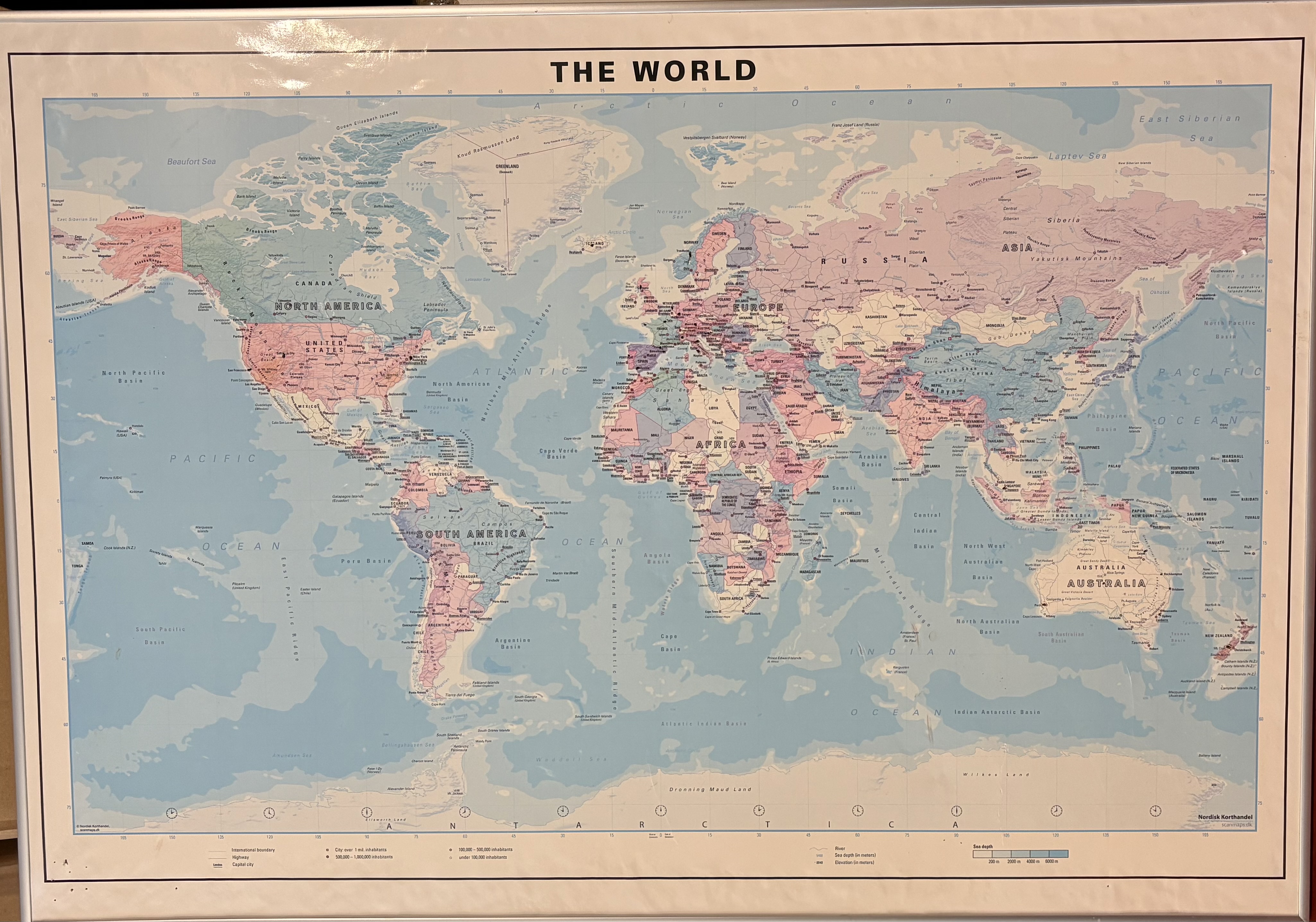 Wereld kaart – foto 2 – kavel bij GSD Auctions, Zoeterwoude