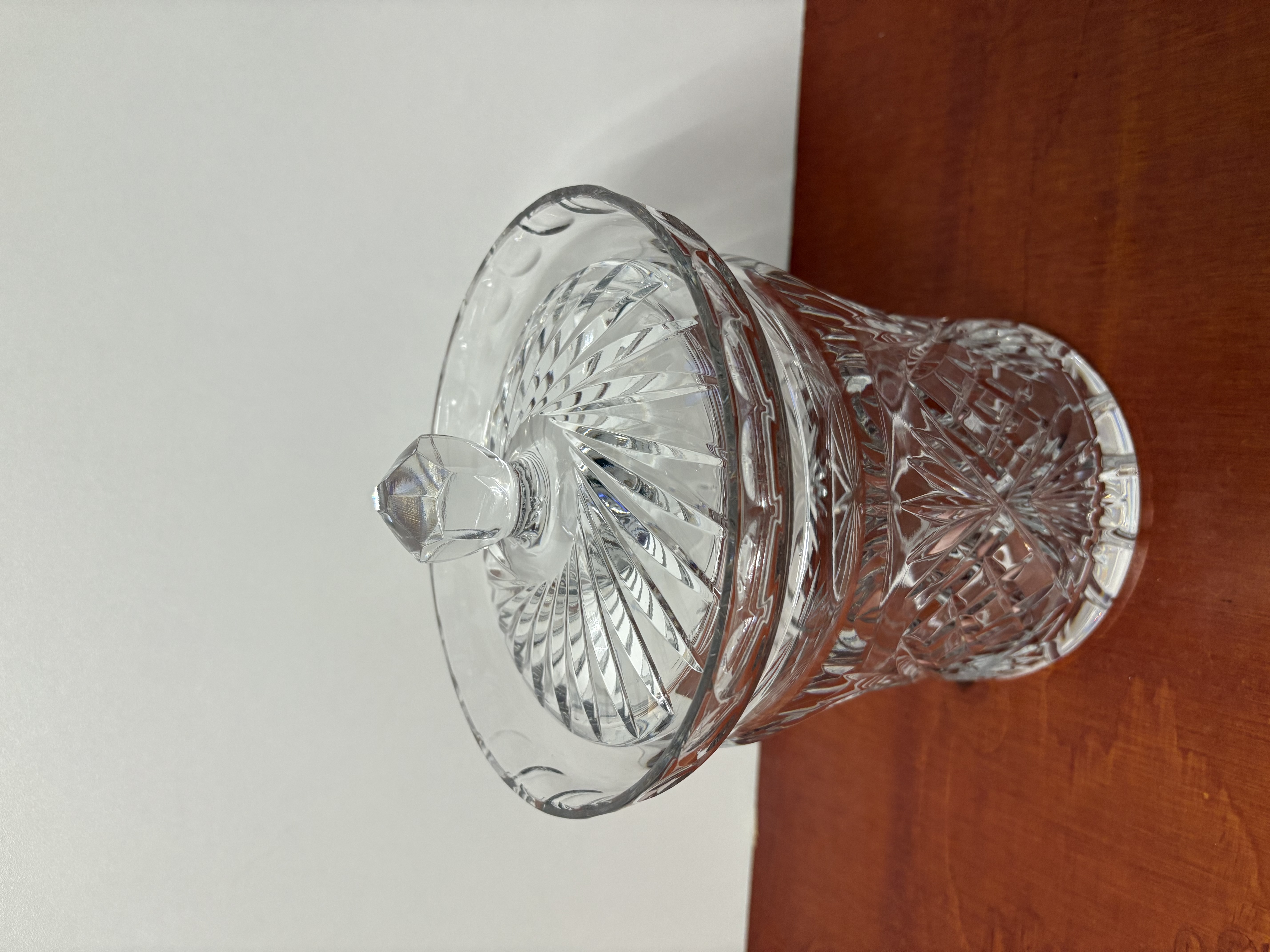 Een Waterford Crysat koekjespot met deksel "biscuit barrel" – foto 2 – kavel bij GSD Auctions, Zoeterwoude