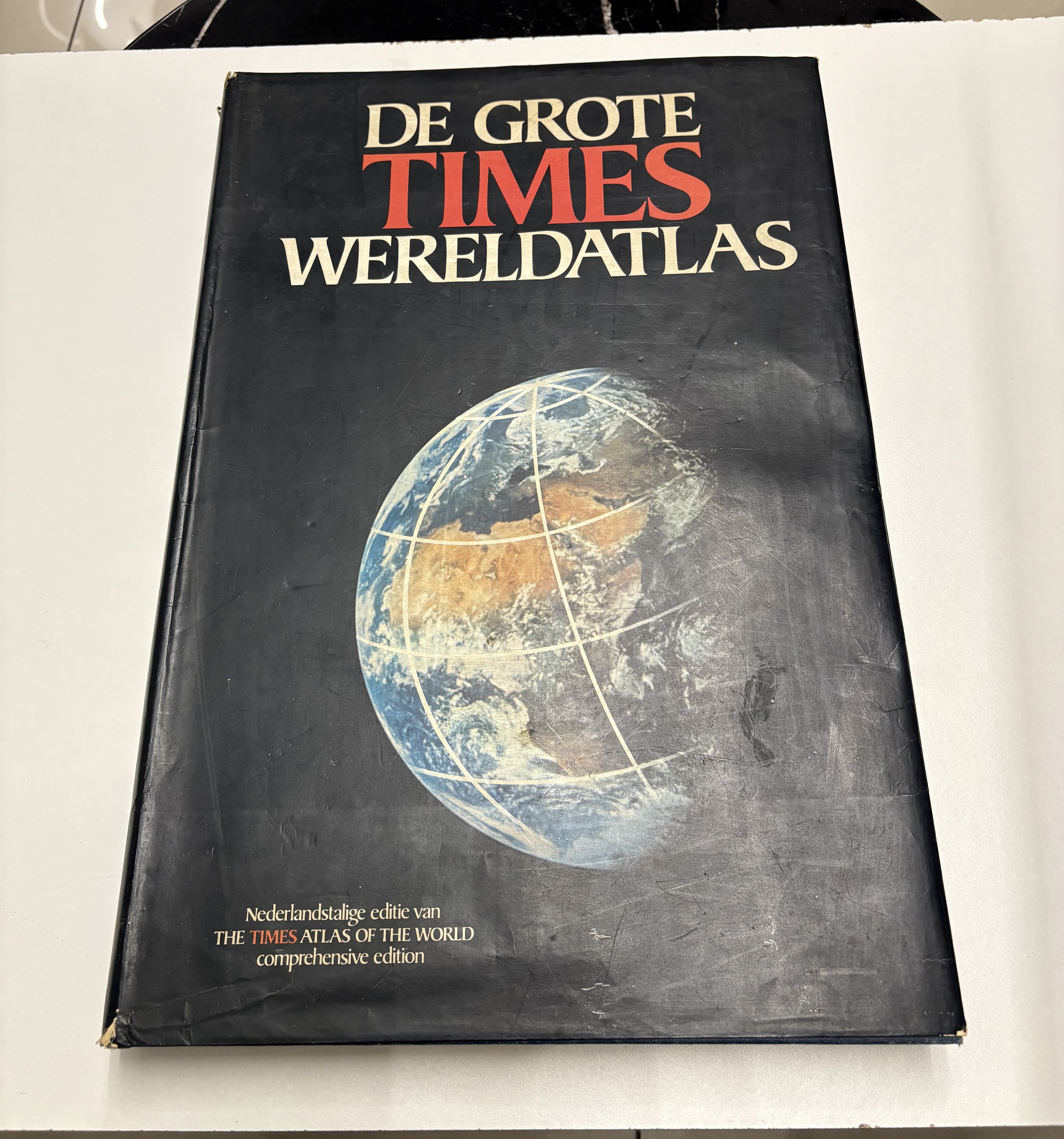 De Grote Times Wereldatlas 46x31x4,5 cm – kavel bij GSD Auctions, Zoeterwoude