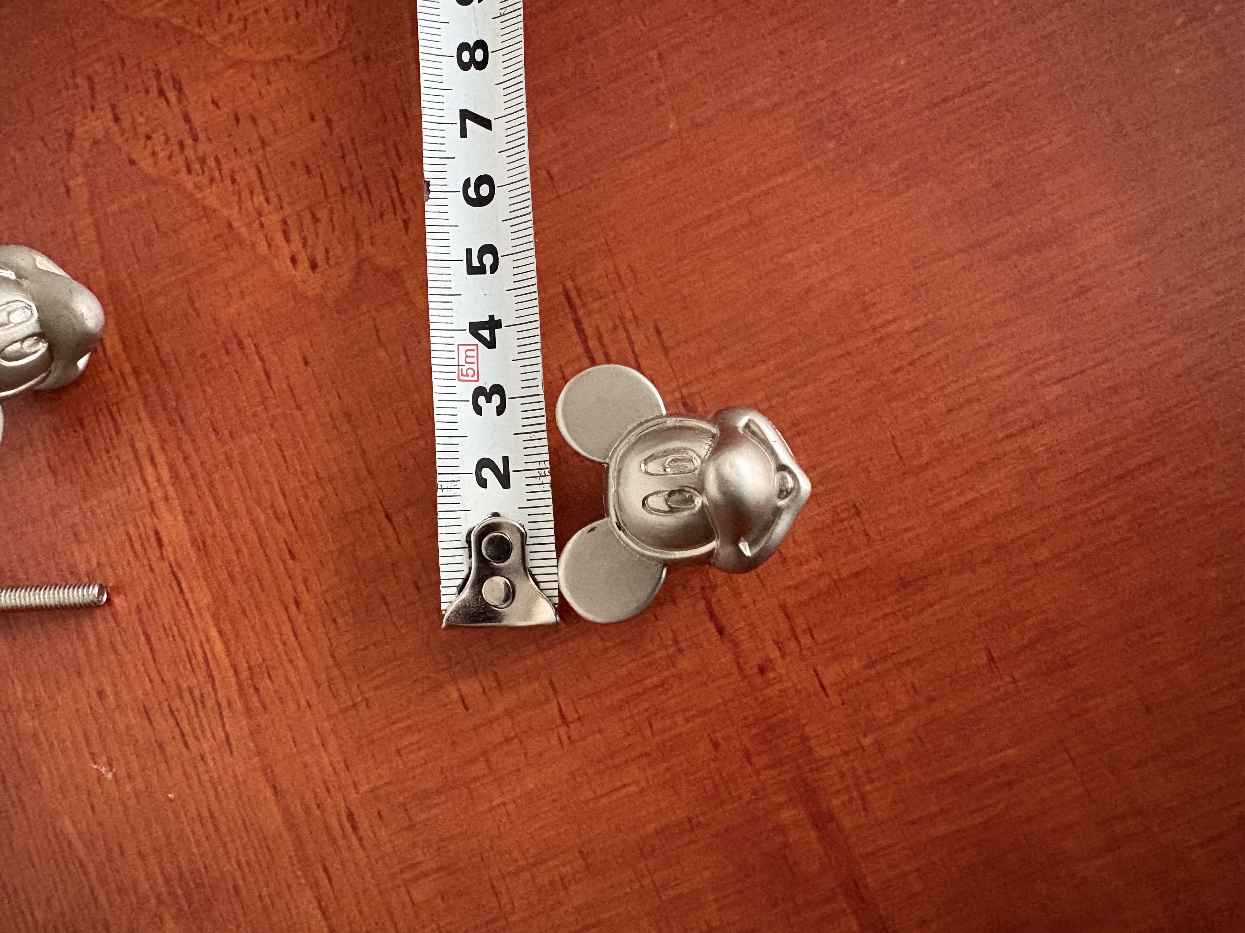 Deur handvaten Disney 2 stuks – foto 4 – kavel bij GSD Auctions, Zoeterwoude
