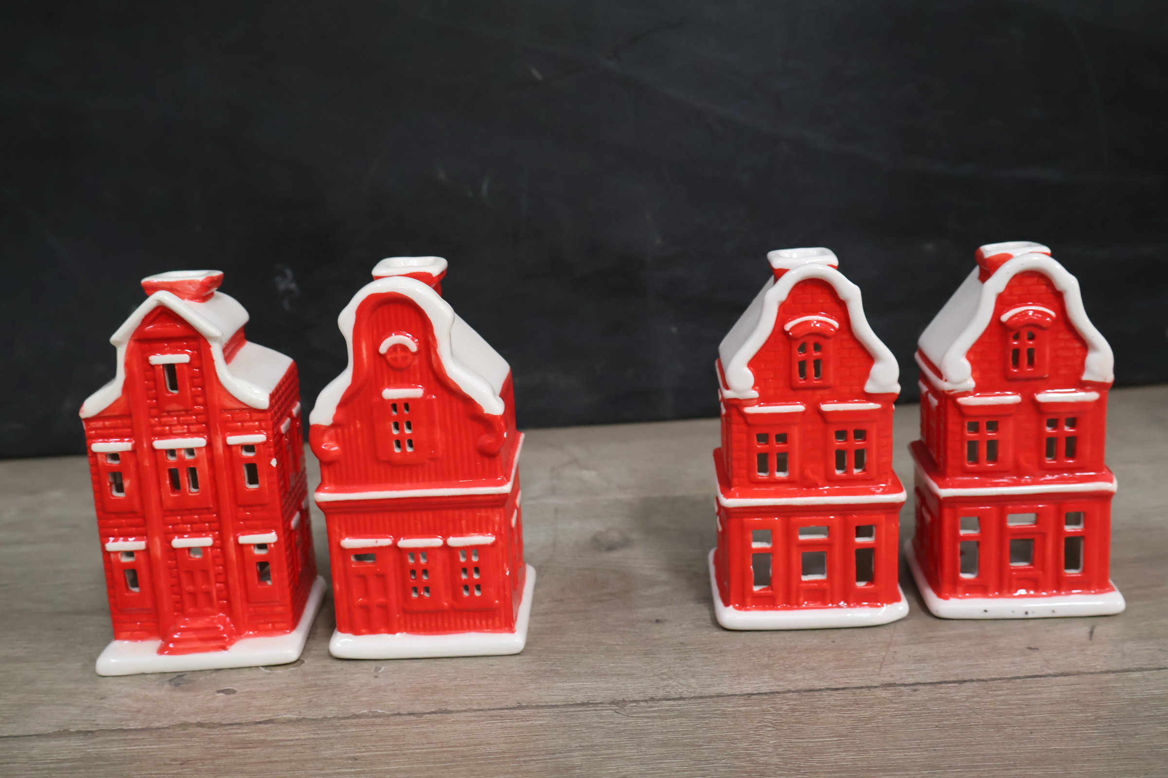 Postcode Loterij Vakwerkhuisjes' – foto 3 – kavel bij GSD Auctions, Zoeterwoude