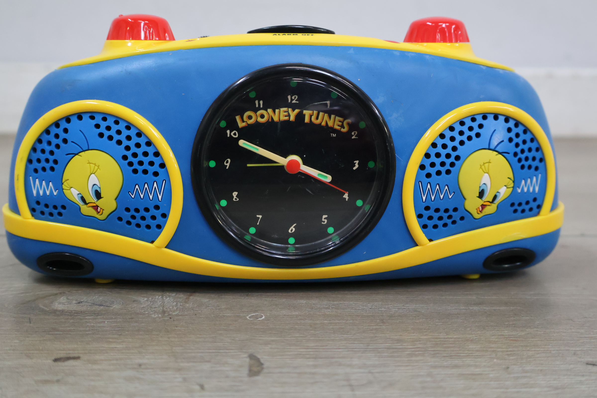 Looney Tunes kinderwekker met radio' – foto 12 – kavel bij GSD Auctions, Zoeterwoude