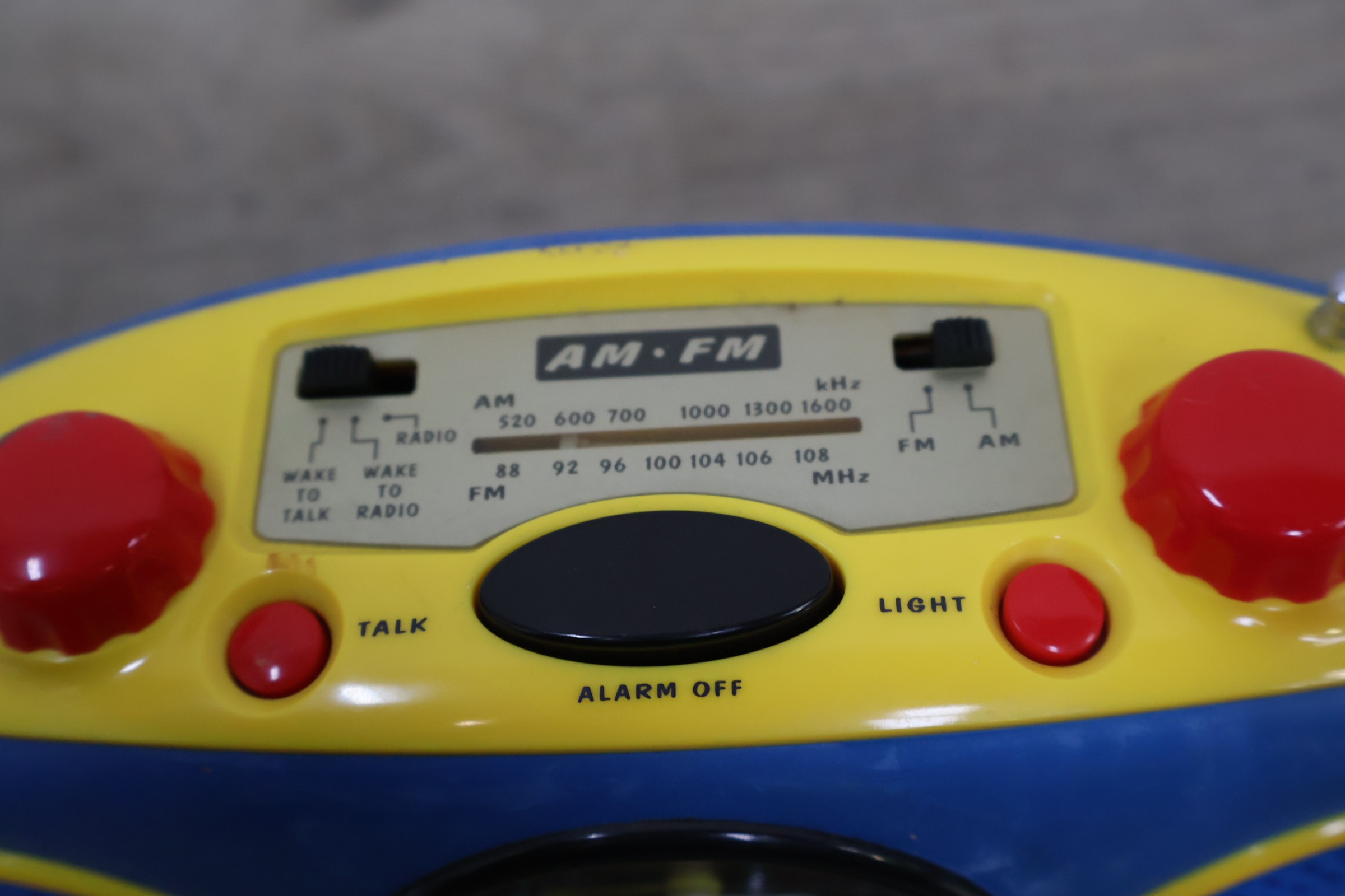 Looney Tunes kinderwekker met radio' – foto 14 – kavel bij GSD Auctions, Zoeterwoude