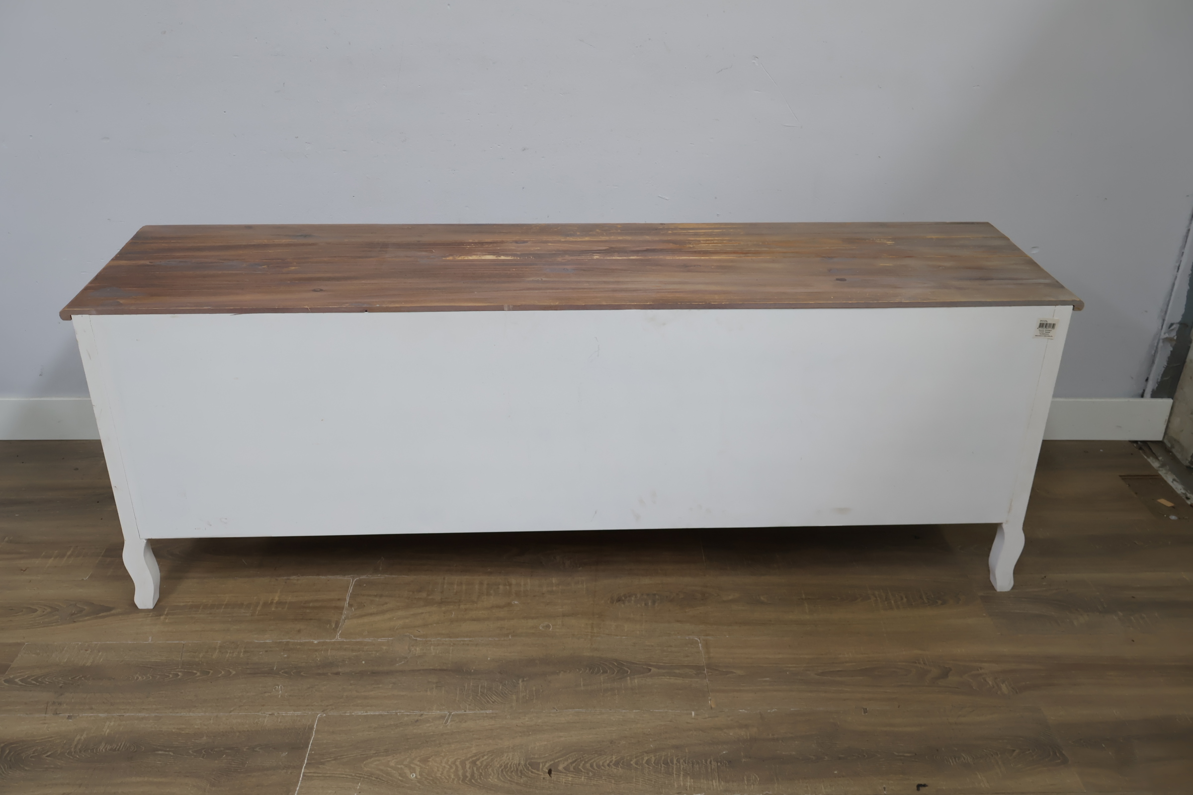 Wit en houten tv meubel met legplanken' – foto 6 – kavel bij GSD Auctions, Zoeterwoude