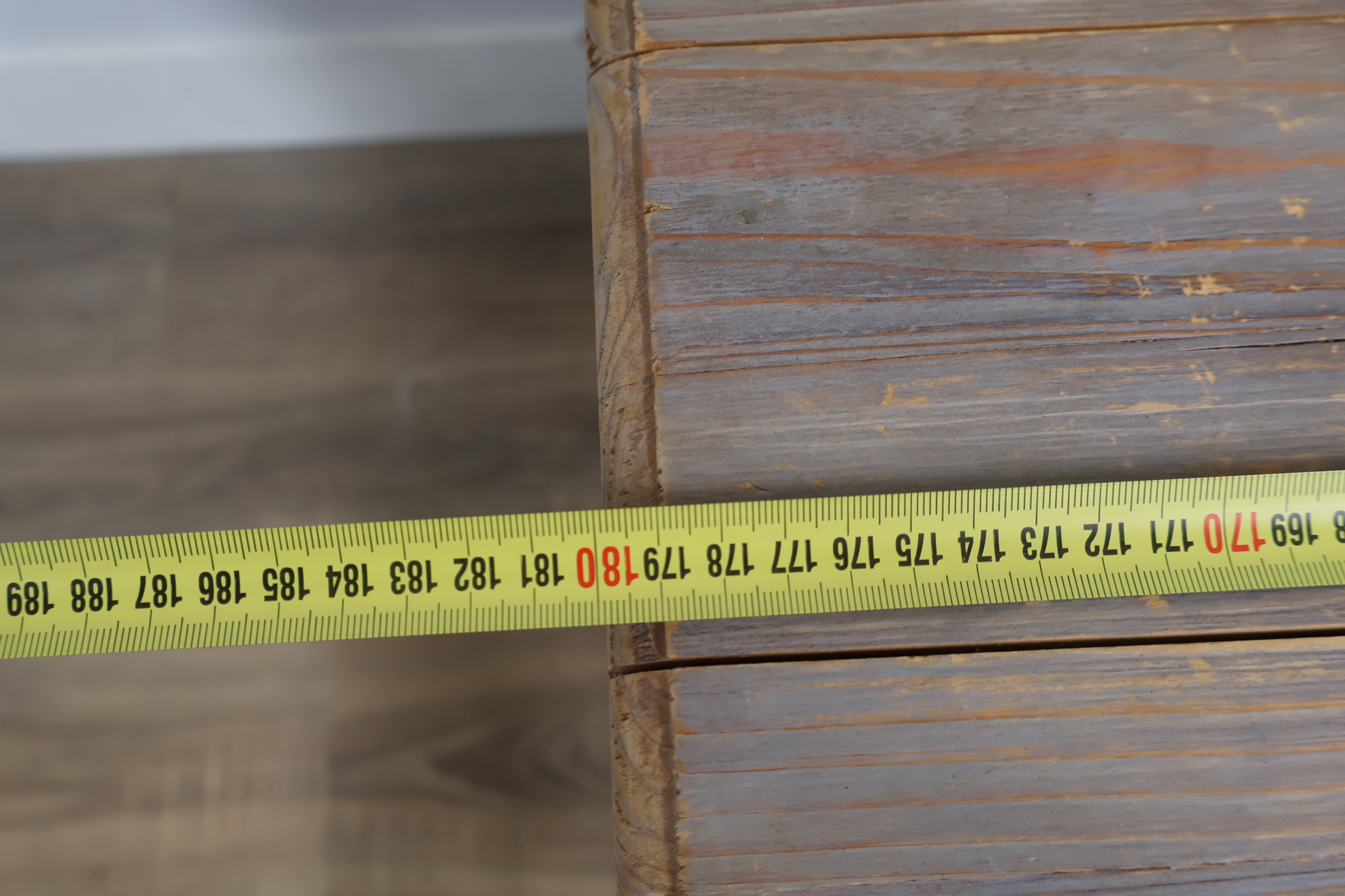Wit en houten tv meubel met legplanken' – foto 16 – kavel bij GSD Auctions, Zoeterwoude