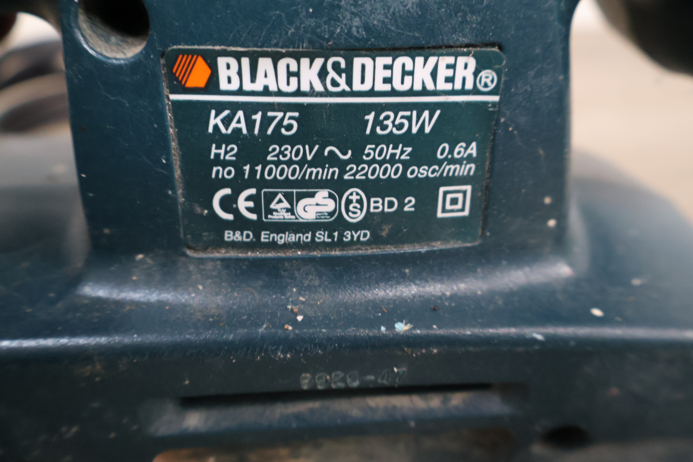 Black & Decker KA175 vlakschuurmachine' – foto 11 – kavel bij GSD Auctions, Zoeterwoude
