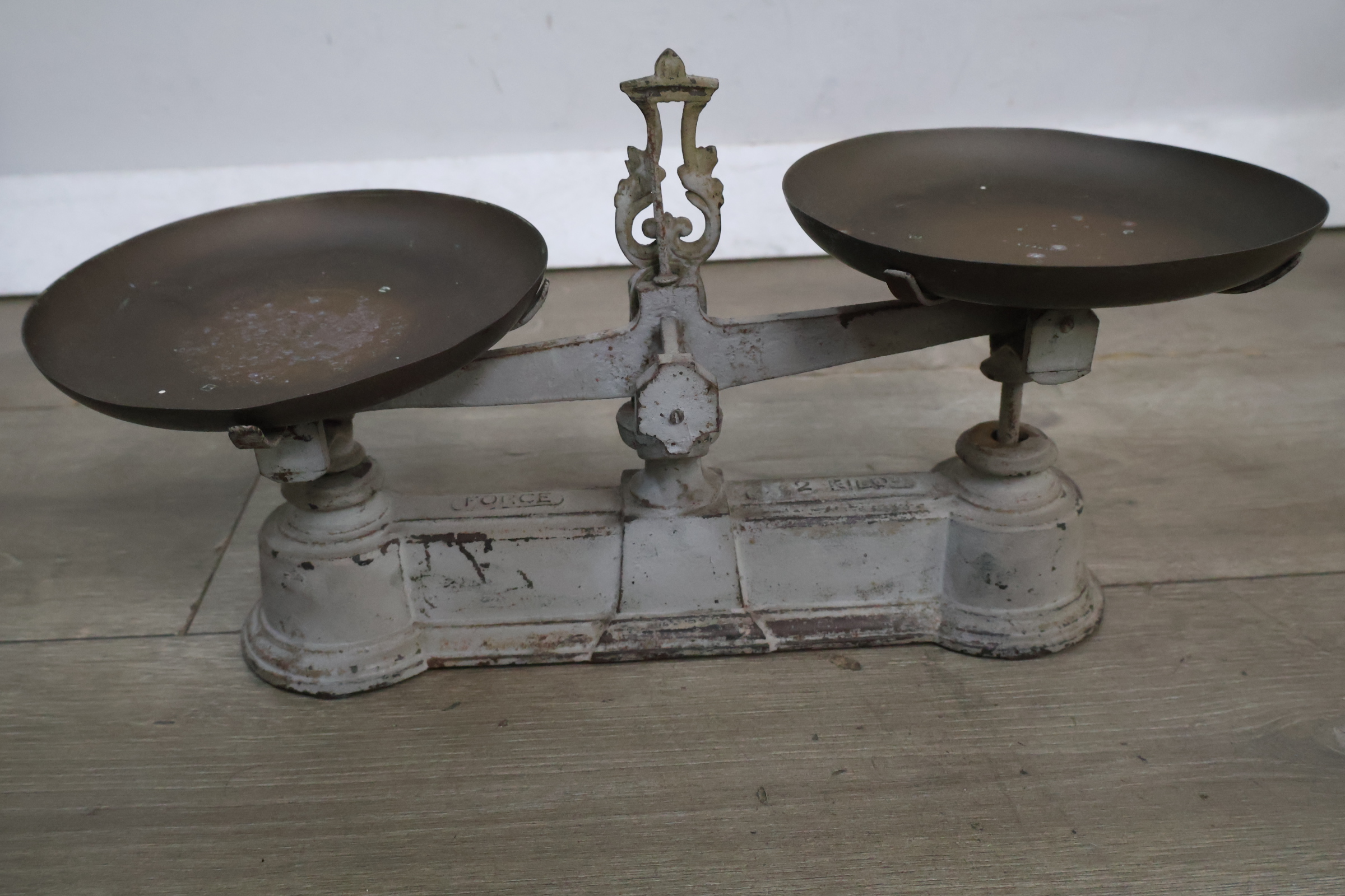 Antieke weegschaal 2 kilo' – foto 3 – kavel bij GSD Auctions, Zoeterwoude