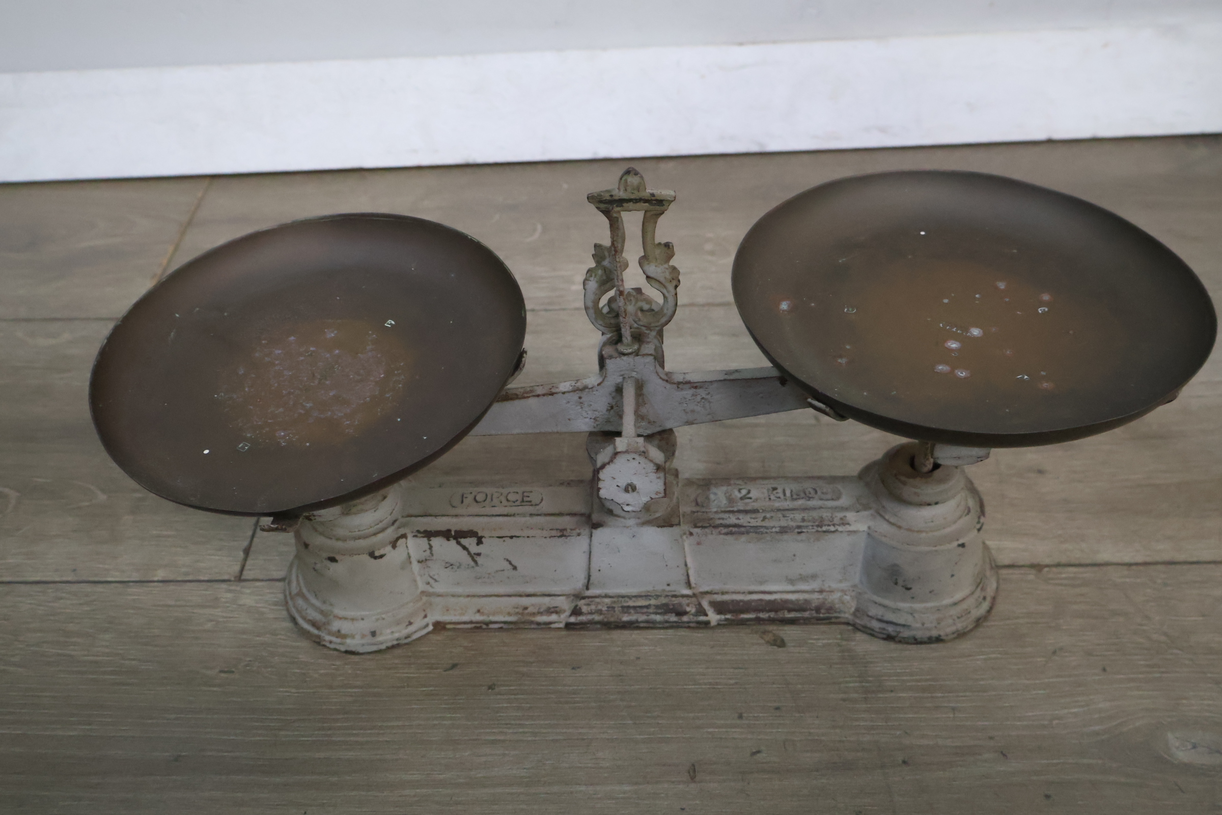 Antieke weegschaal 2 kilo' – foto 5 – kavel bij GSD Auctions, Zoeterwoude