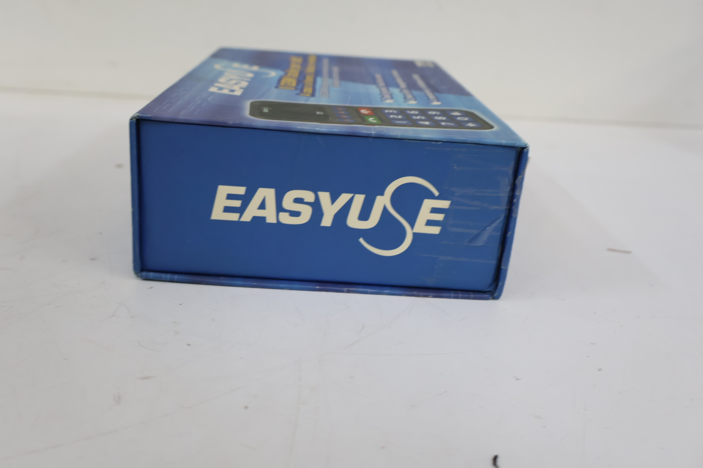Eenvoudige mobiele telefoon met accessoires' – foto 13 – kavel bij GSD Auctions, Zoeterwoude
