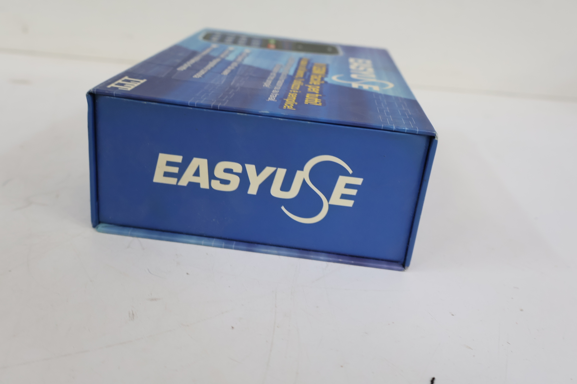 Eenvoudige mobiele telefoon met accessoires' – foto 15 – kavel bij GSD Auctions, Zoeterwoude