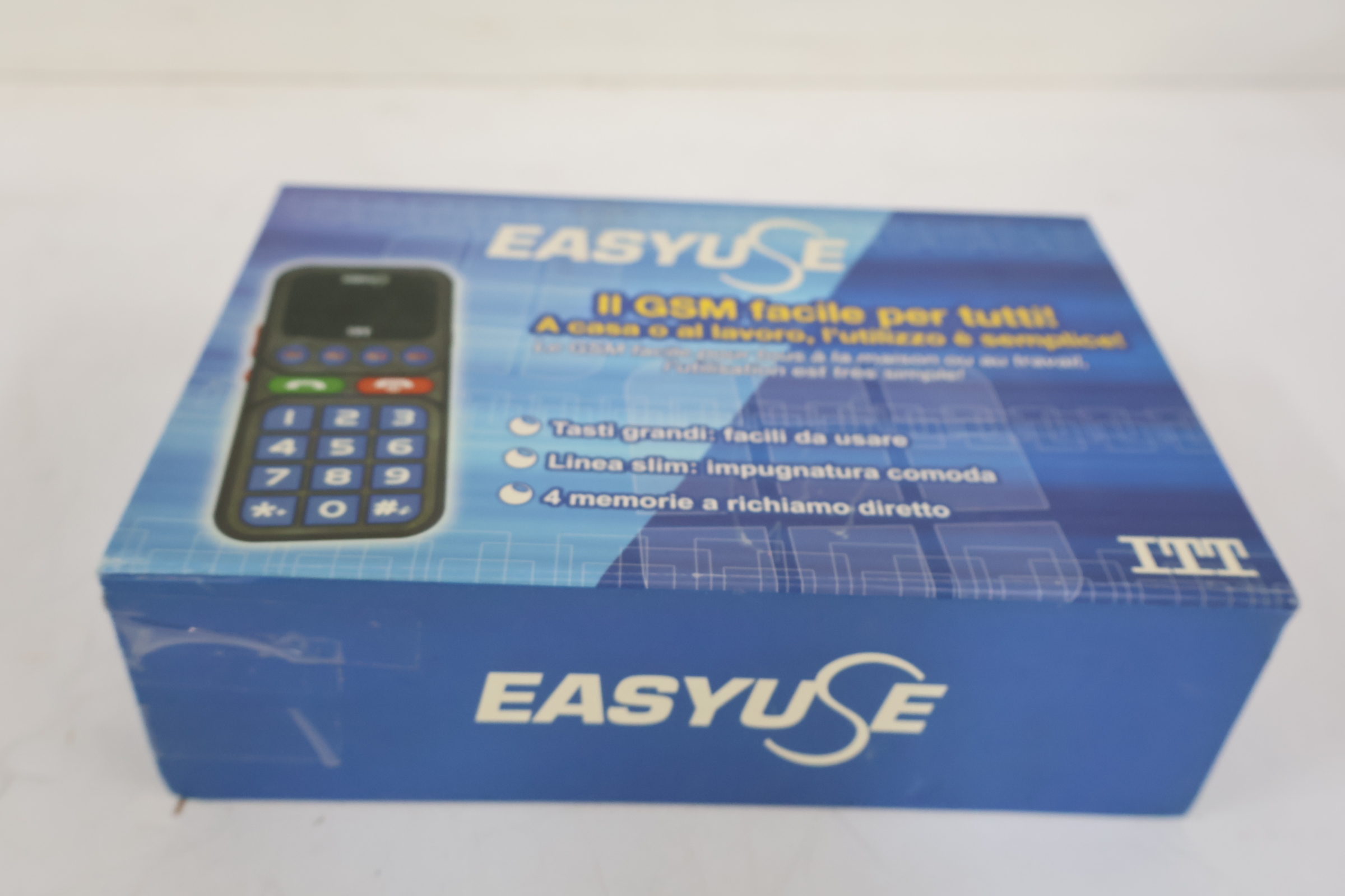 Eenvoudige mobiele telefoon met accessoires' – foto 17 – kavel bij GSD Auctions, Zoeterwoude